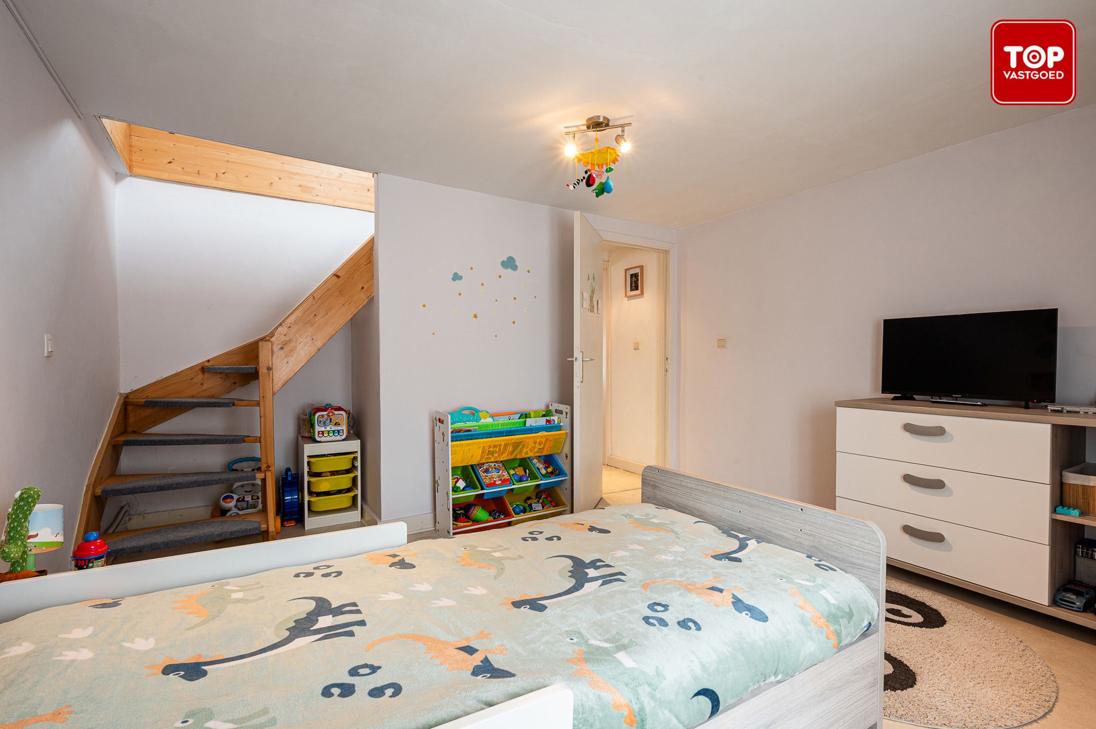 Sfeervolle woning met drie slaapkamers en vlotte verbinding naar de stad foto 21