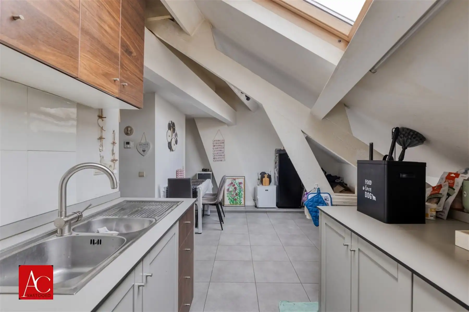 Appartementsgebouw bestaande uit 3 eenheden foto 10