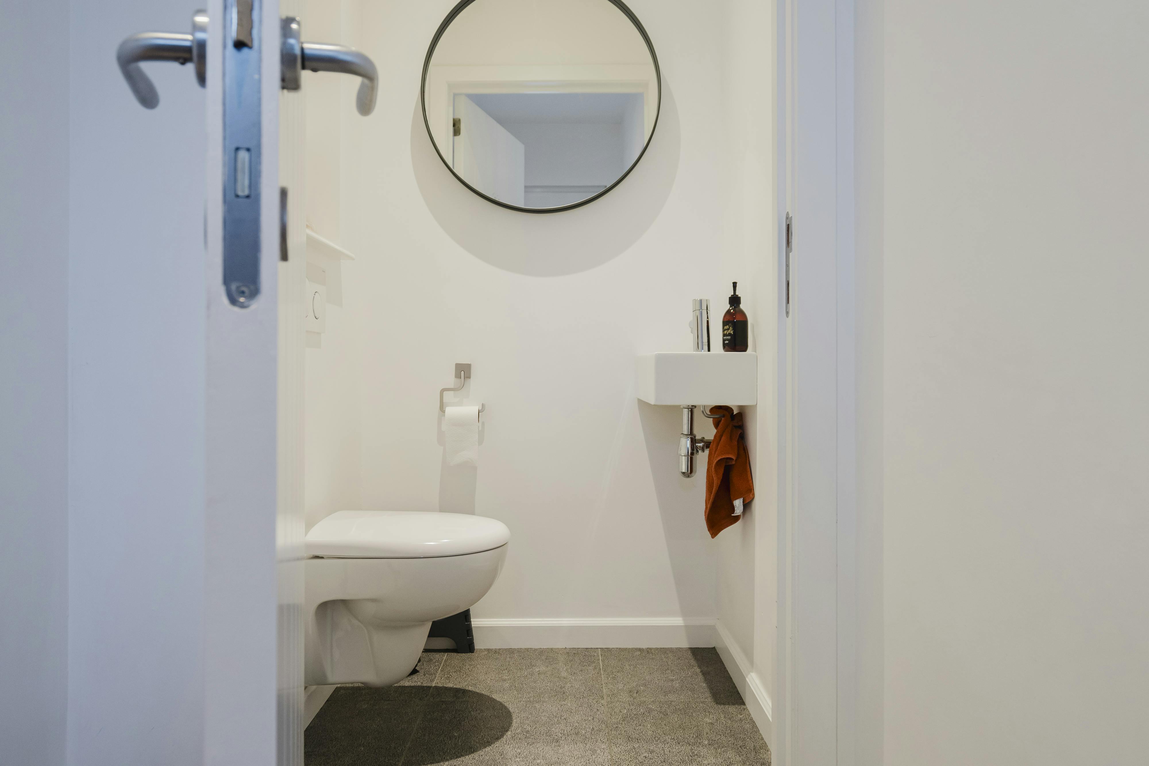 Instapklaar huis met aparte doorgang te koop in Waregem  foto 16