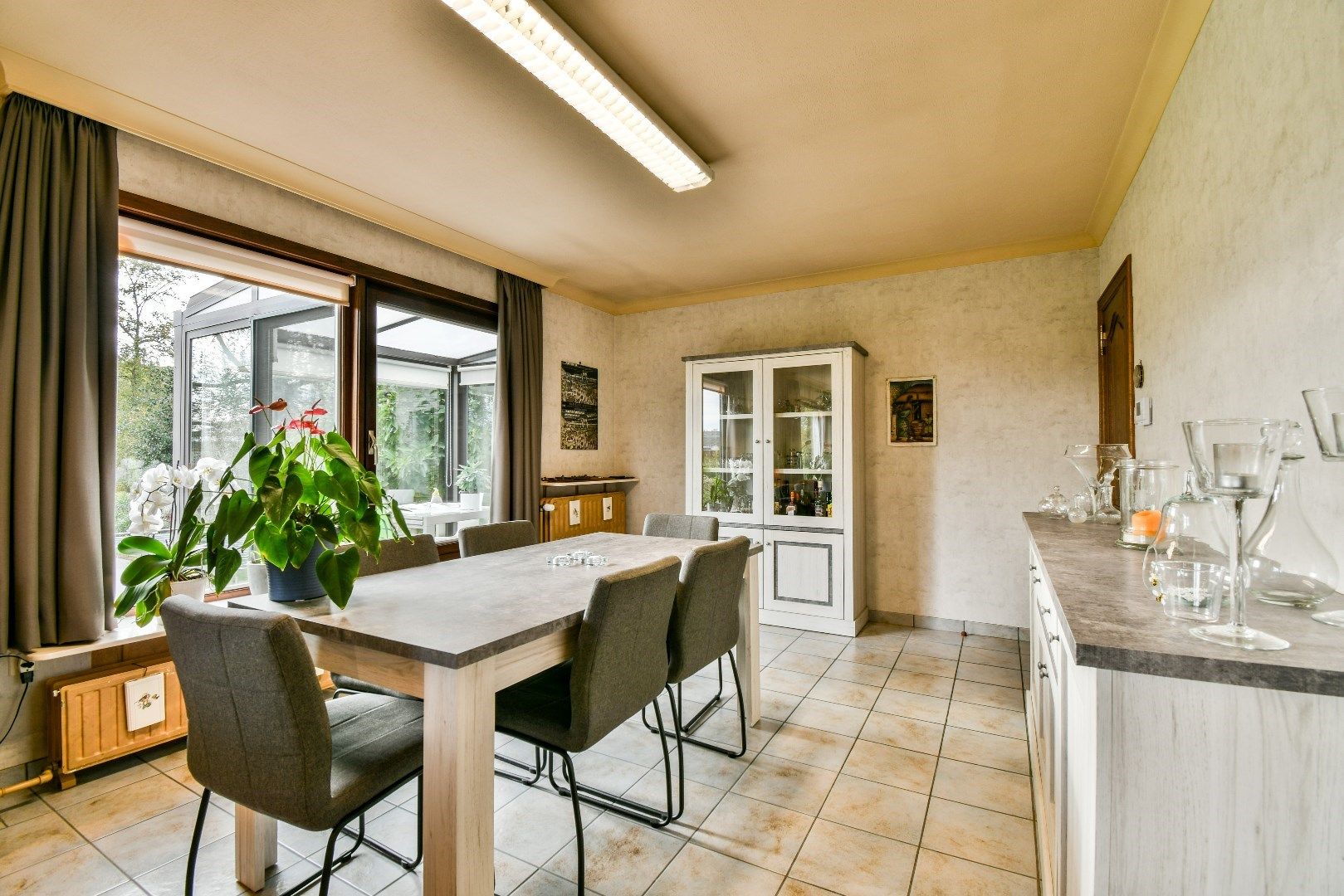 Instapklare woning met groene tuin op 1398 m²! foto 8