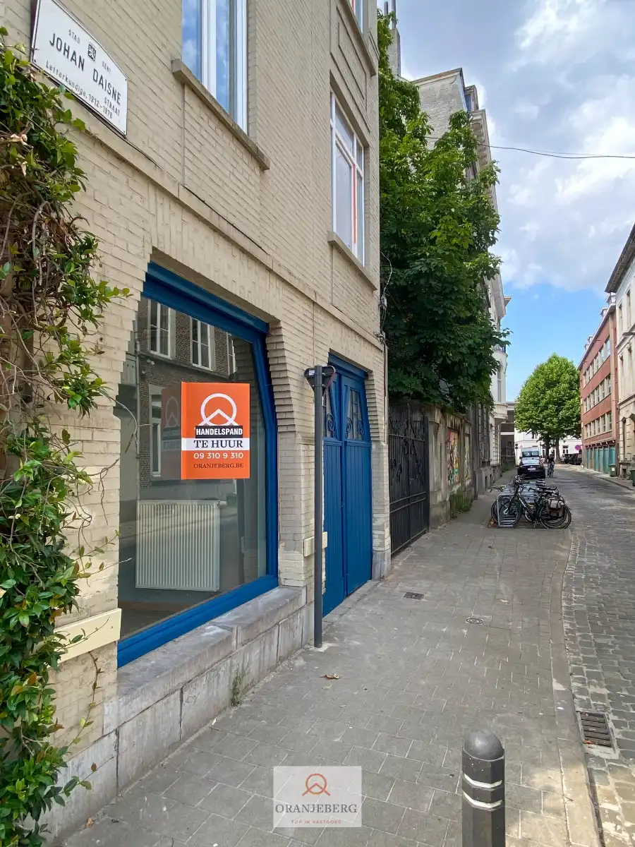 Commercieel hoekpand met horecavergunning op toplocatie foto 22
