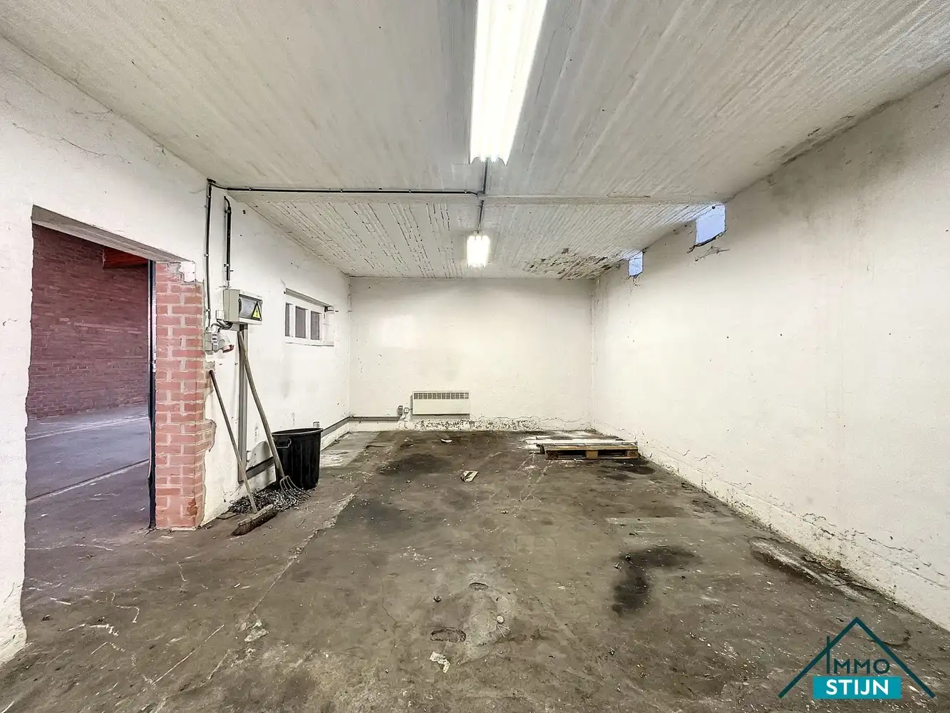 Magazijn op centrale ligging foto 9