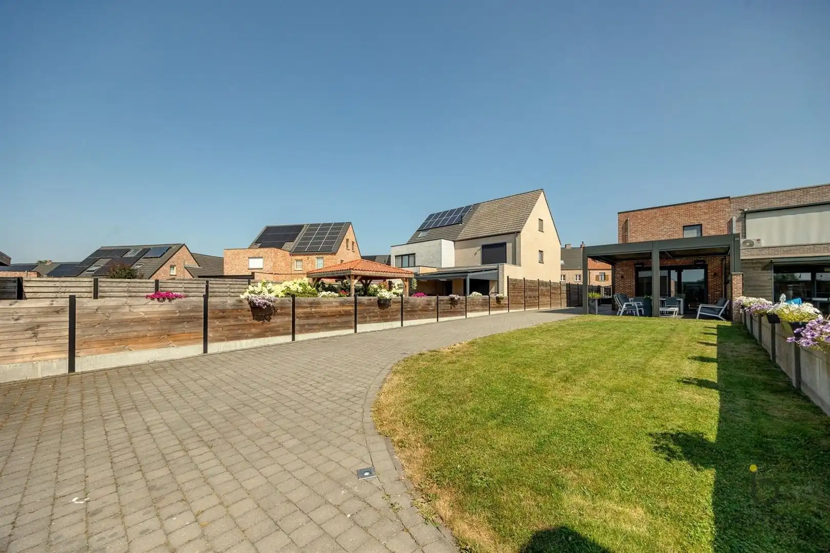 100% INSTAPKLARE GEZINSWONING MET EPC A EN ZUIDTUIN! foto 27