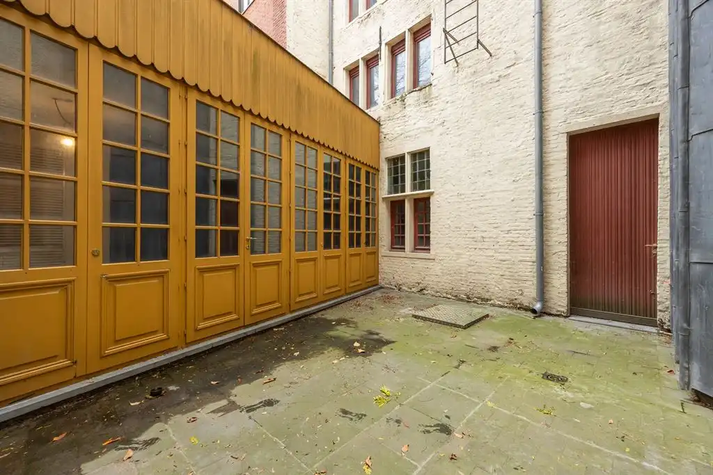  Uniek, karaktervol 16e eeuws gebouw in hartje centrum foto 7