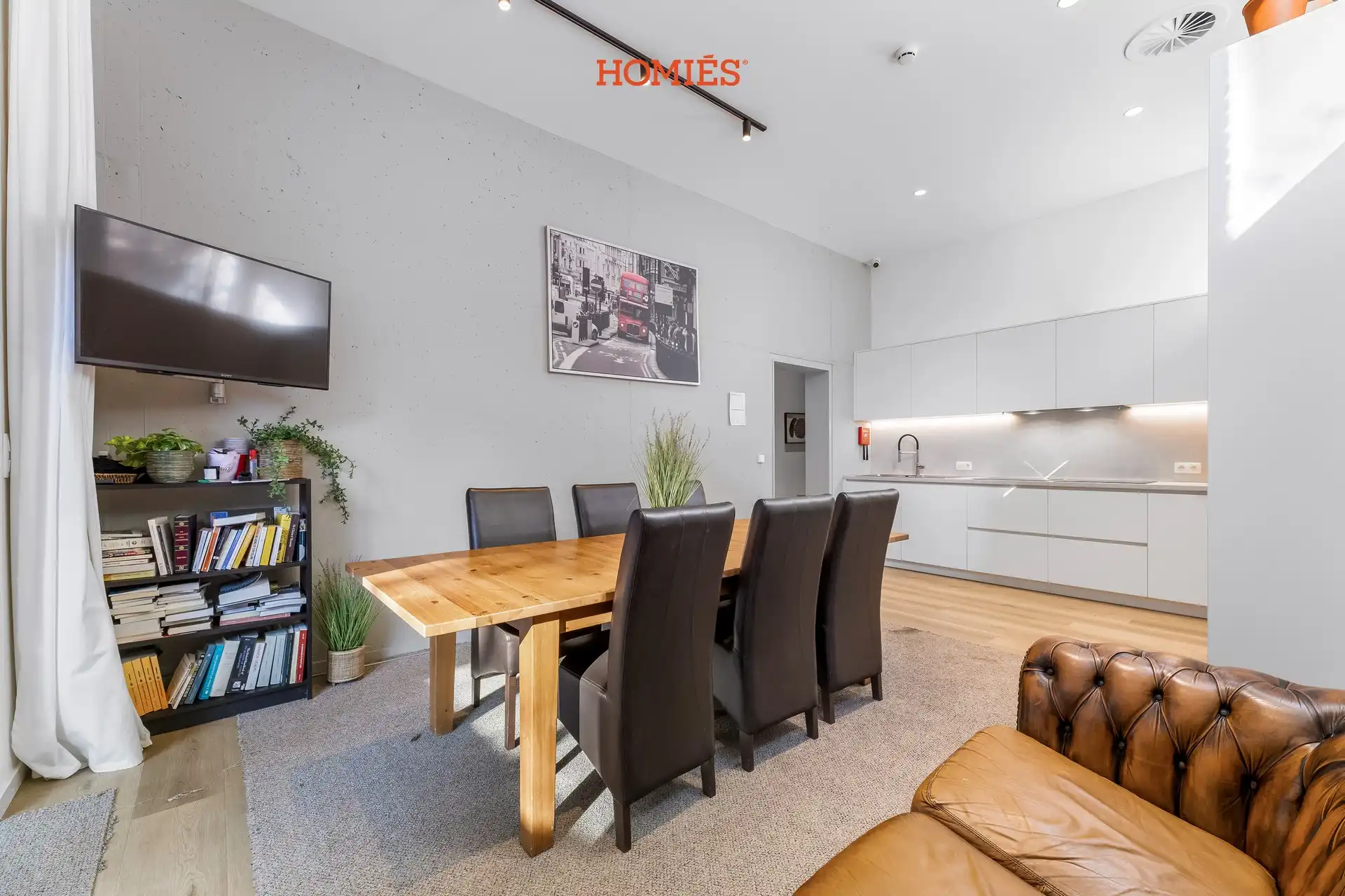 Studentenkamer met hoogslaper nabij het station foto 7