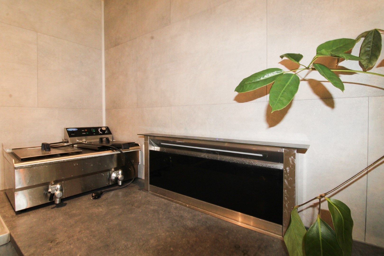 Veelzijdig handelshuis met woonst en luxueuze B&B op toplocatie aan de Markt van Temse! foto 8