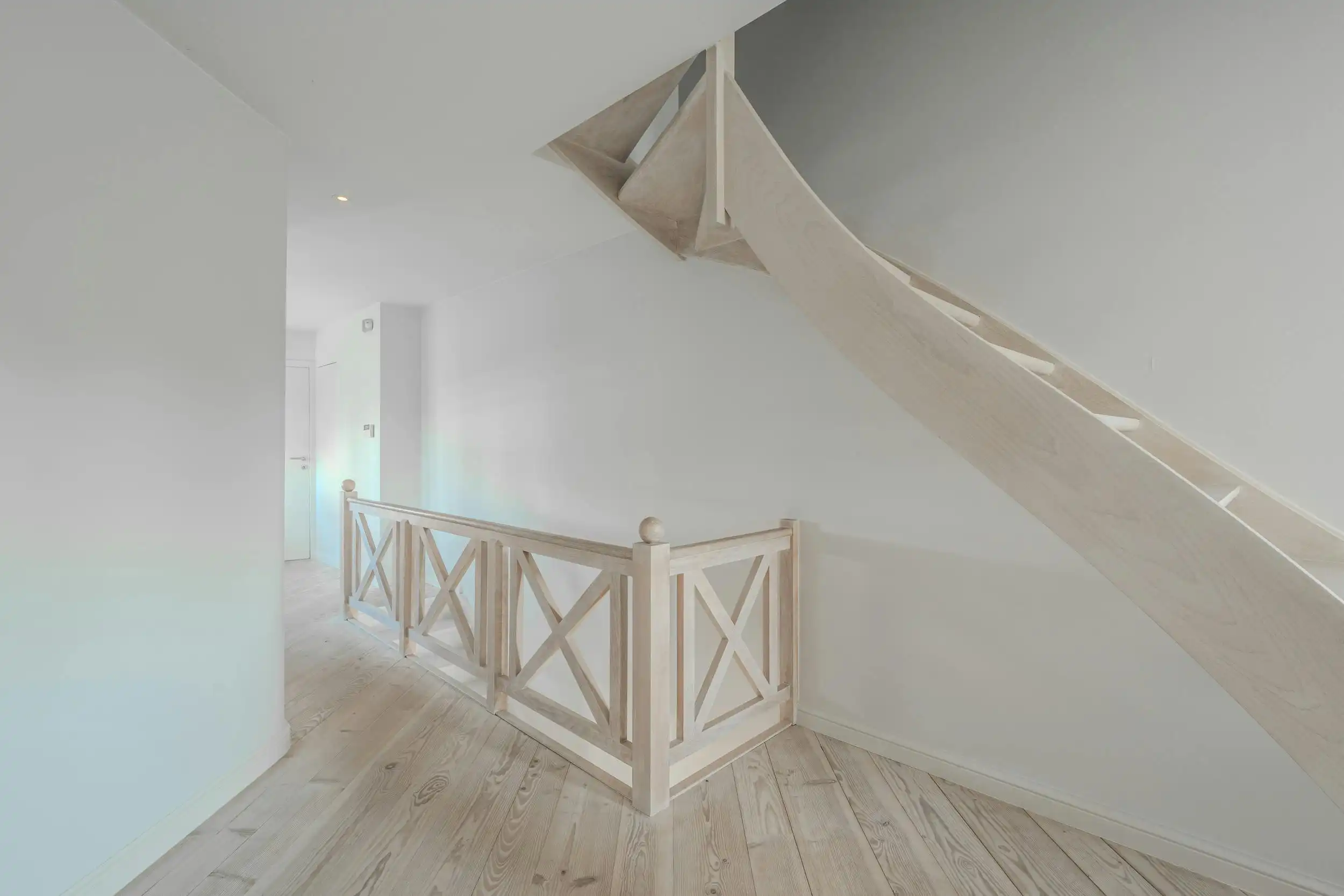 Karakteristieke villa met vier slaapkamers in de Simli wijk foto 15