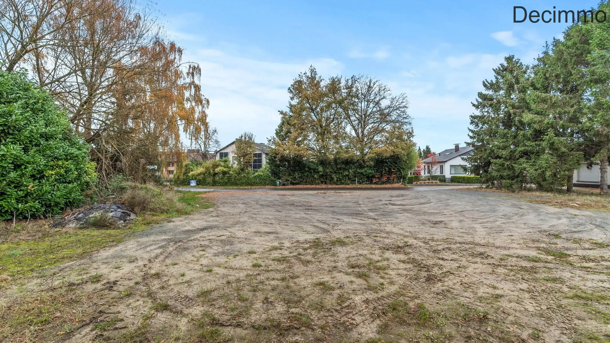 Projectgrond (met af te breken woning) voor 3 open bebouwingen foto 3