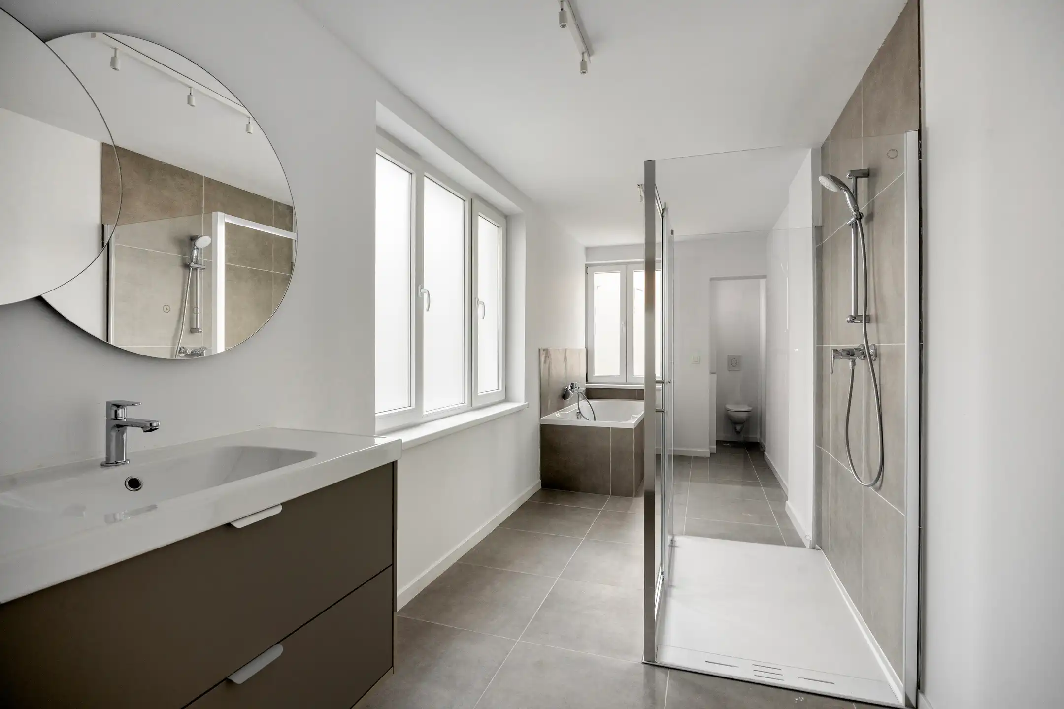 Gerenoveerd herenhuis met authentieke charme in Kessel-Lo foto 14