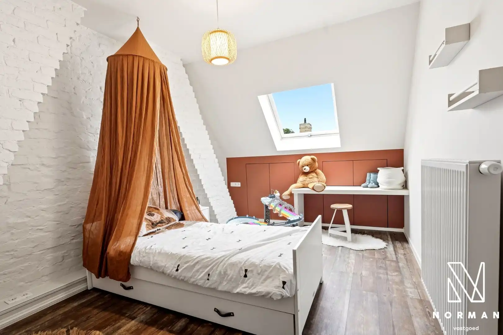 Instapklare woning met 3 slaapkamers en tuin te koop in centrum Kuurne! foto 12