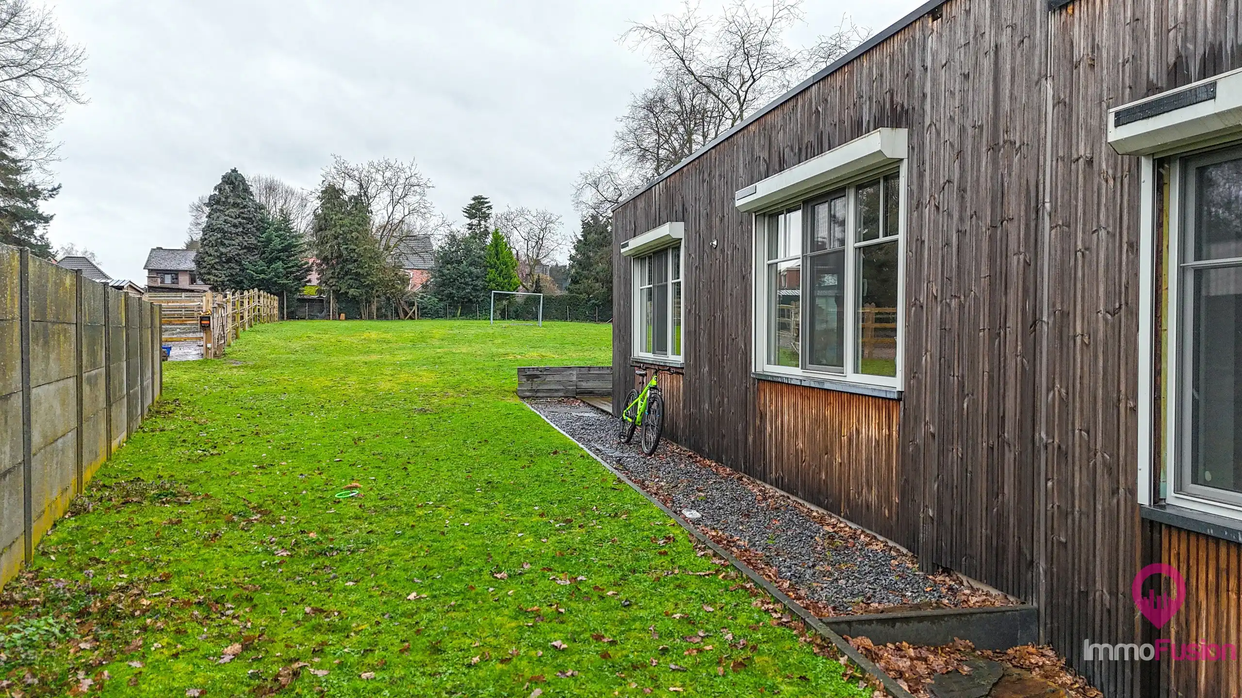 Gerenoveerde landelijk moderne woning op 21 are met 4 suites! foto 46