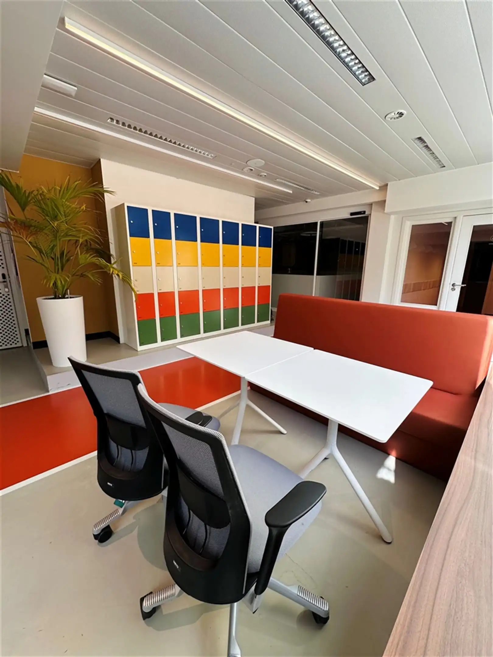 Full service kantoren met vlotte bereikbaarheid in Gent foto 6