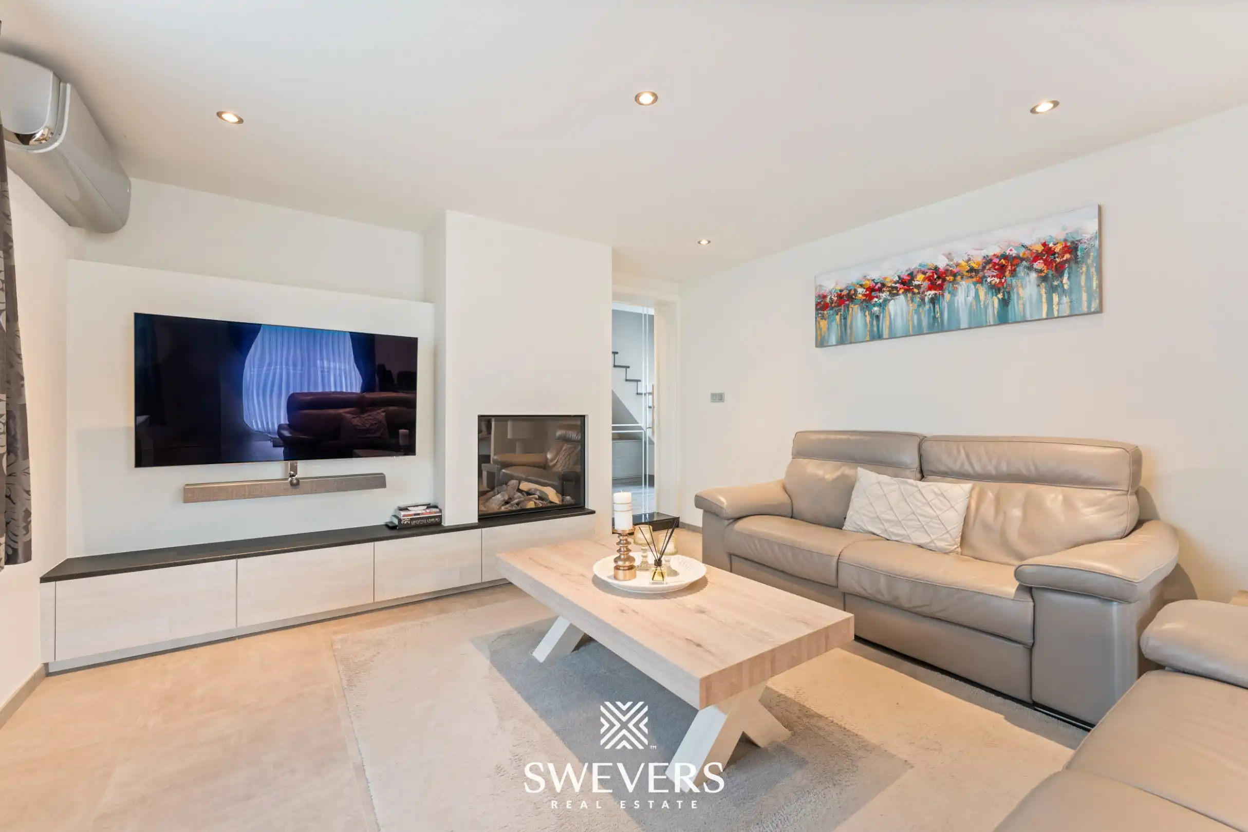 Royale kangoeroewoning met zwembad en dubbele garage foto 22