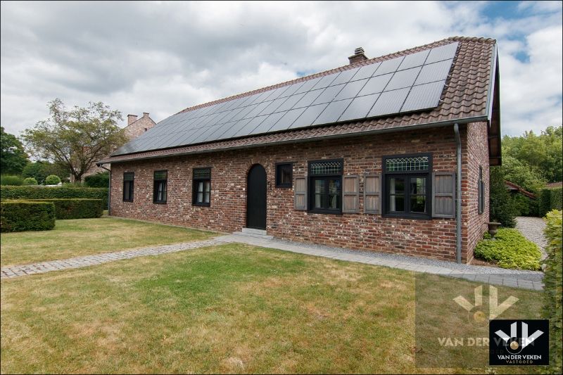 PERFECT ONDERHOUDEN, ENERGIEZUINIGE WONING OP MEER DAN 14 AREN! foto 2