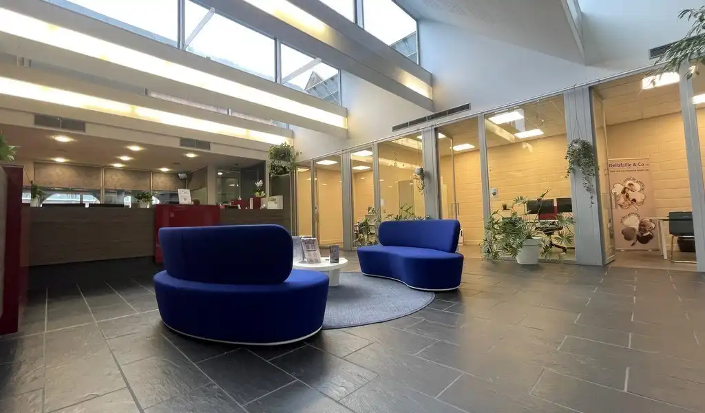 Handelspand te huur in het commercieel centrum van Schoten foto 6