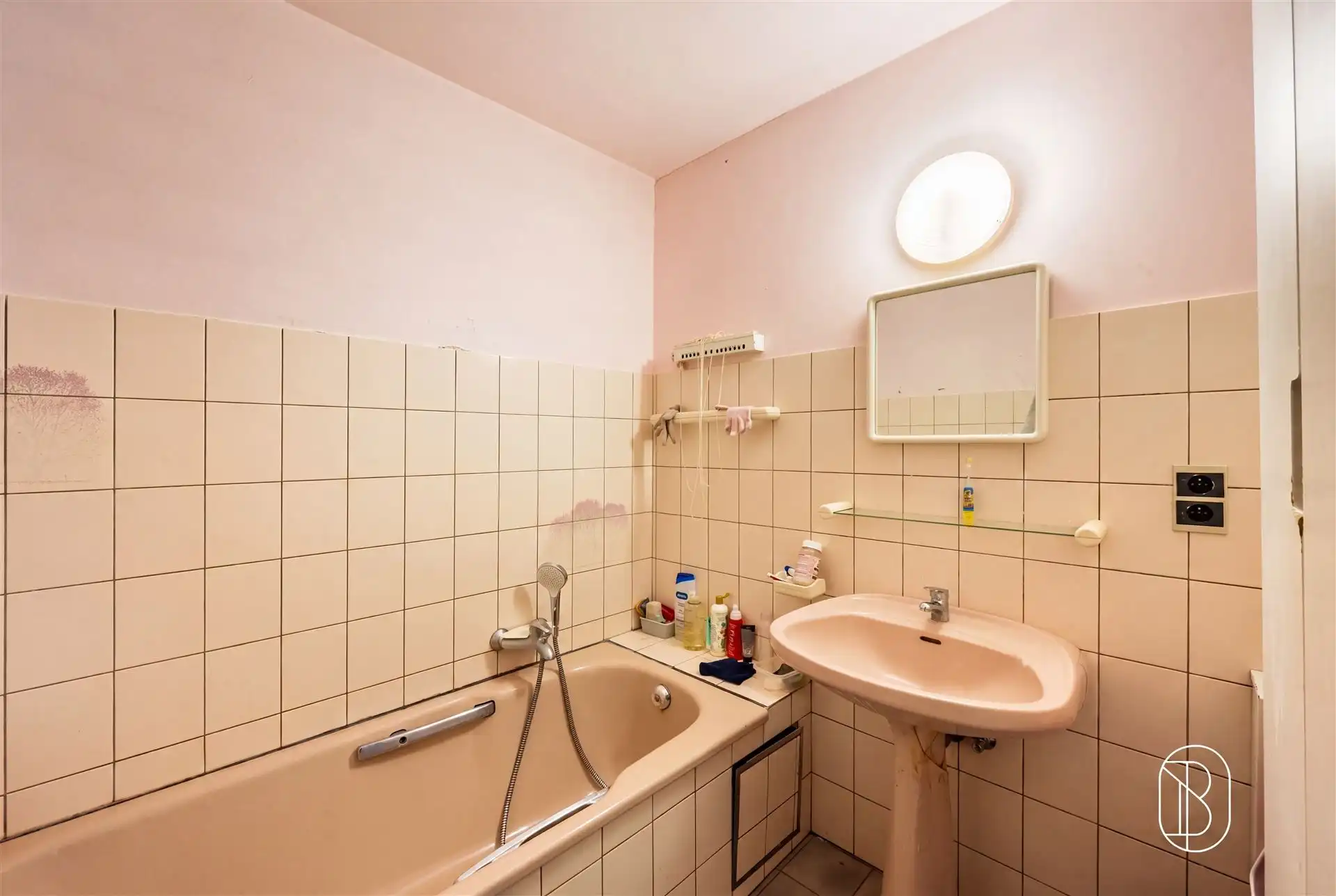 Leuk ruim appartement met terras  foto 14