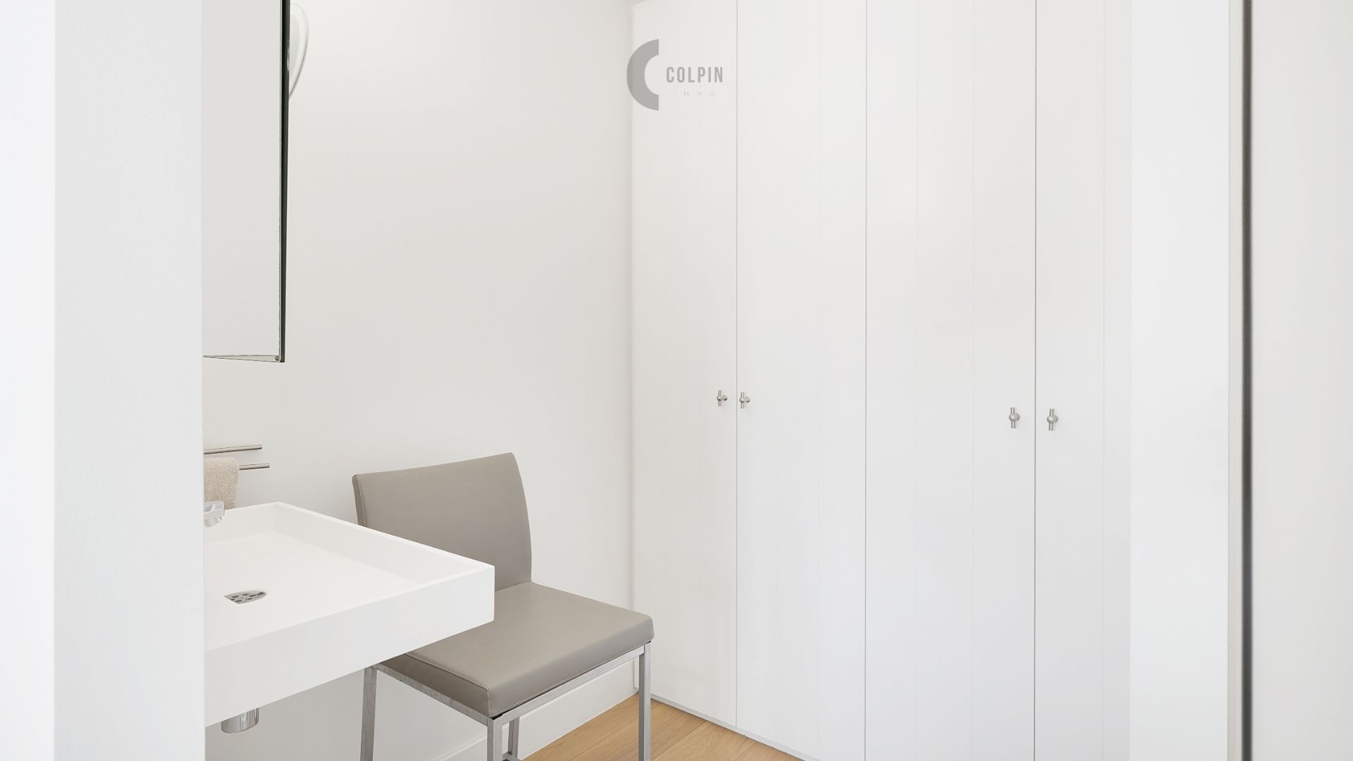 Instapklaar appartement op toplocatie in Heist met prachtig zeezicht foto 19