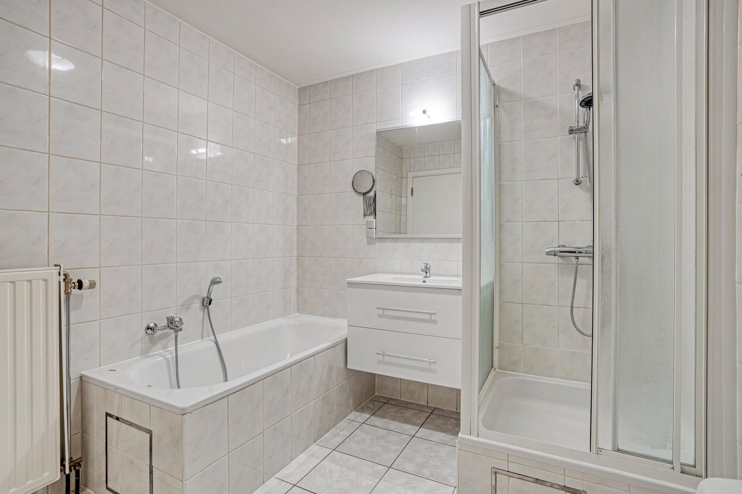 Ruime duplex met 3 slaapkamers  en garage te huur in het hart van Gellik, Lanaken foto 19