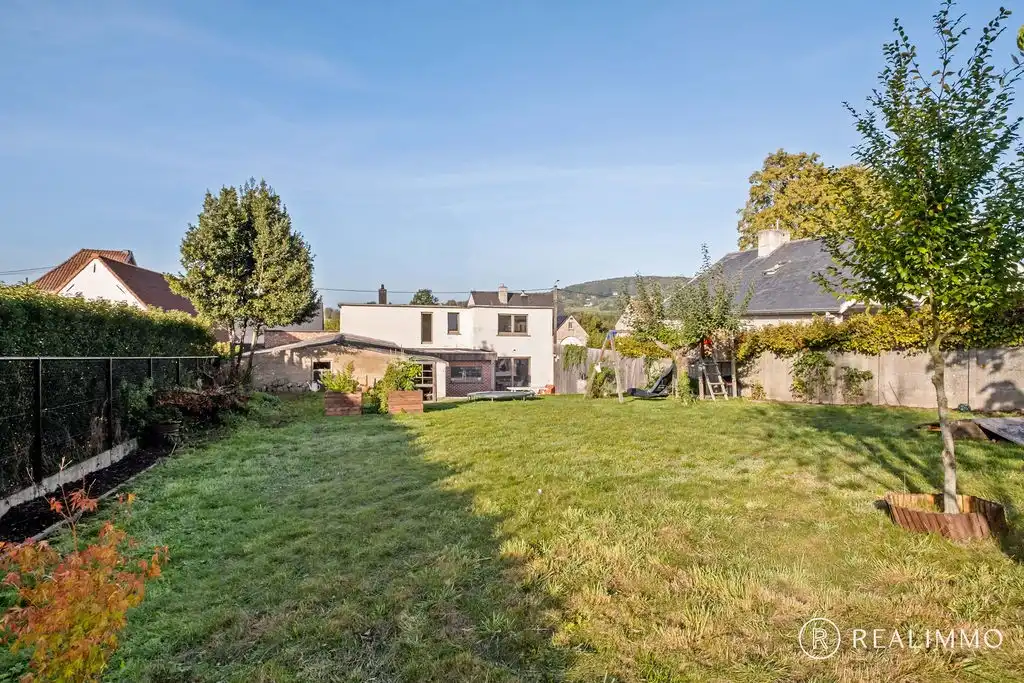 Stijlvol gerenoveerde woning met loods aan de voet van de Kluis! foto 28