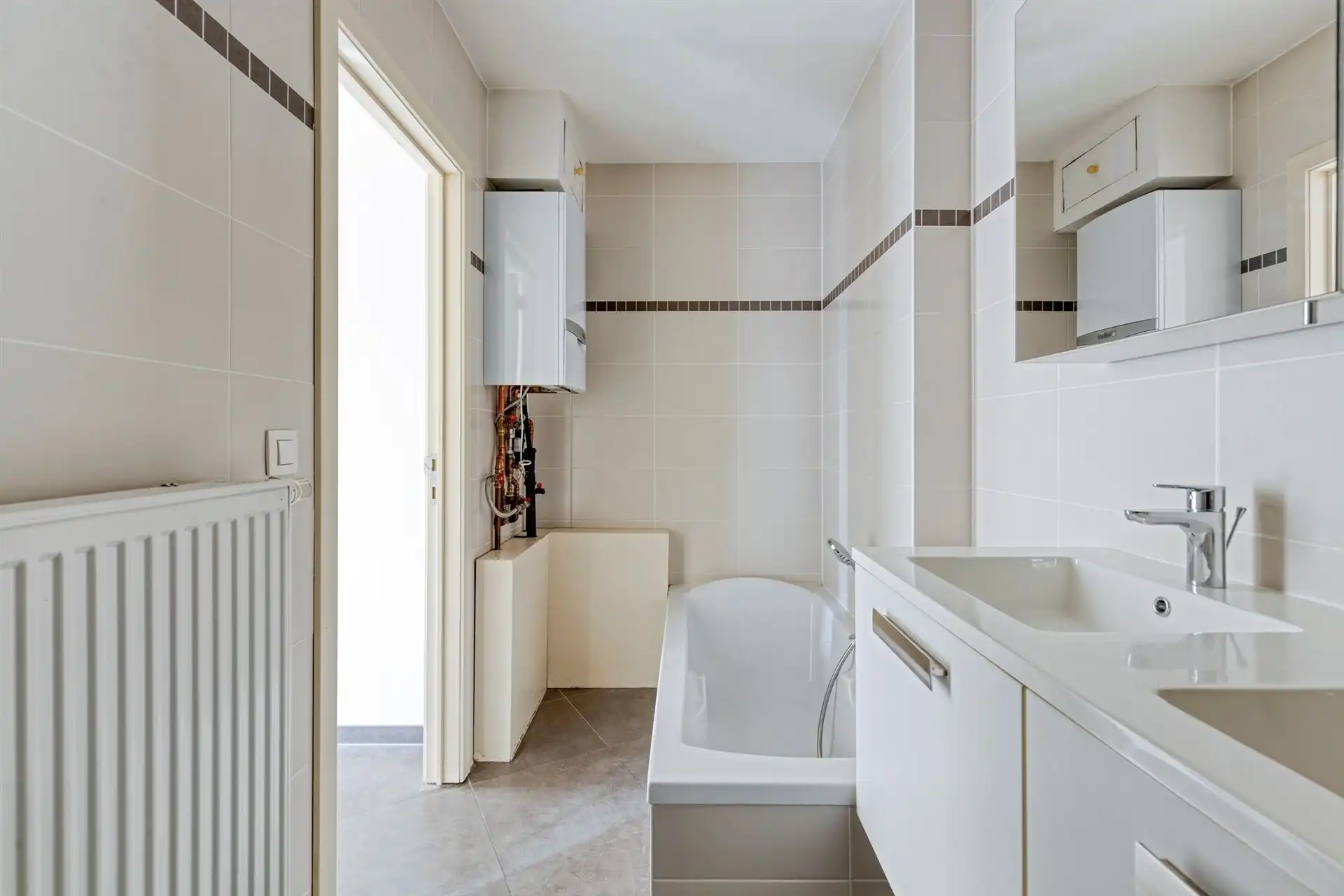 ZONNIG / STAANPLAATS  foto 27