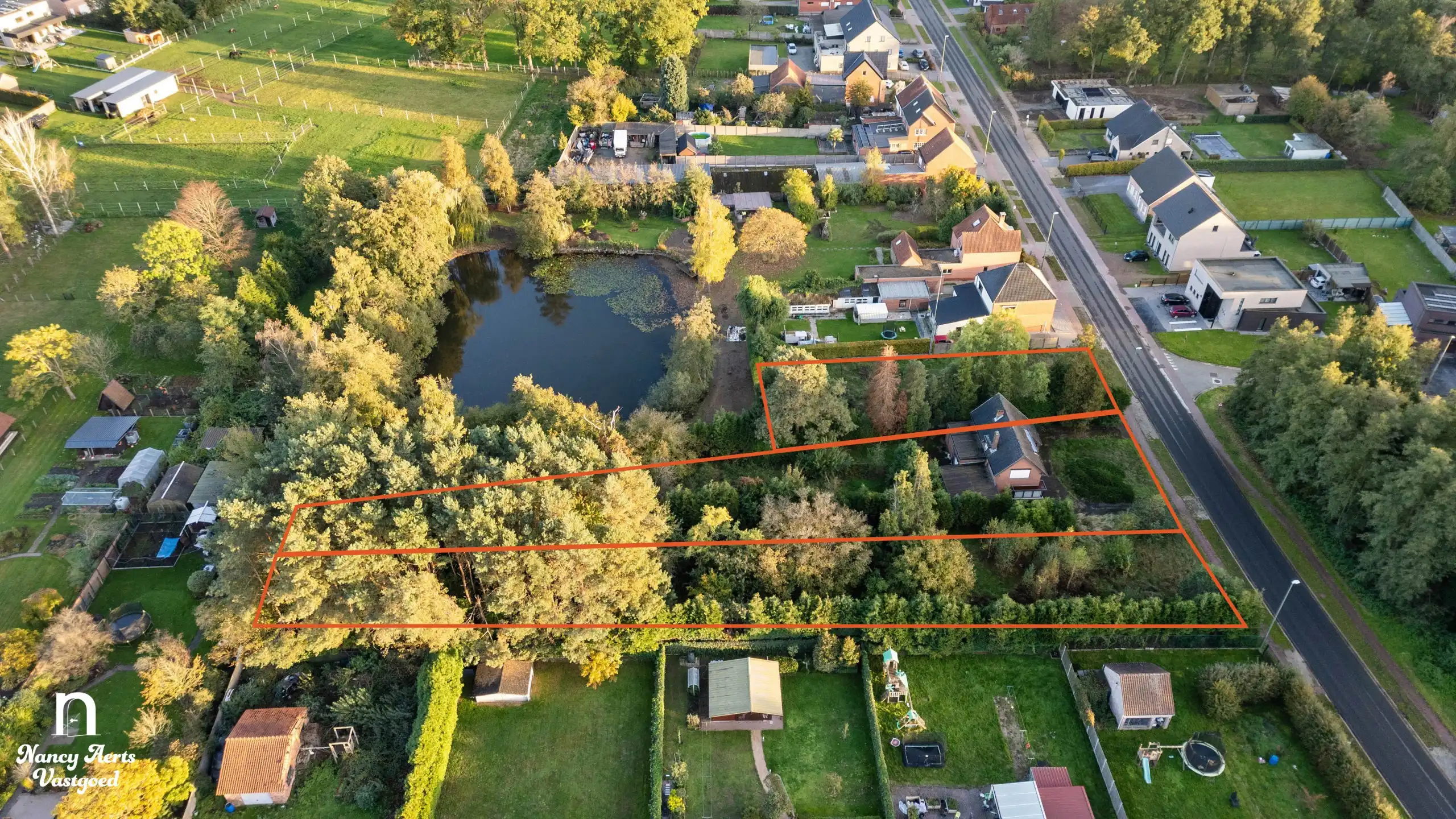 Renovatie- of nieuwbouwkans op ruim perceel van 1466 m² foto 14