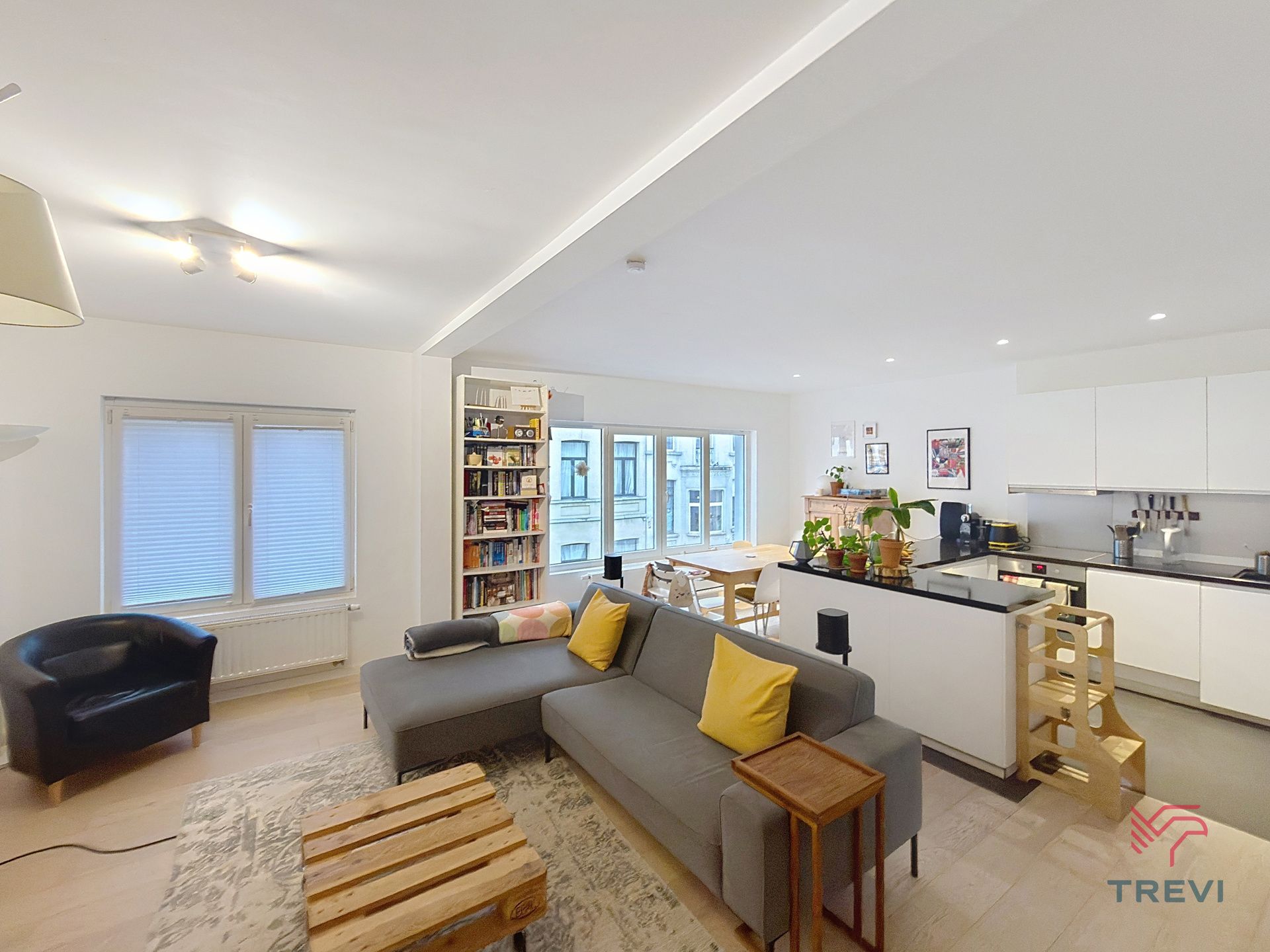 Duplex met 2 slaapkamers - met terras! foto 2