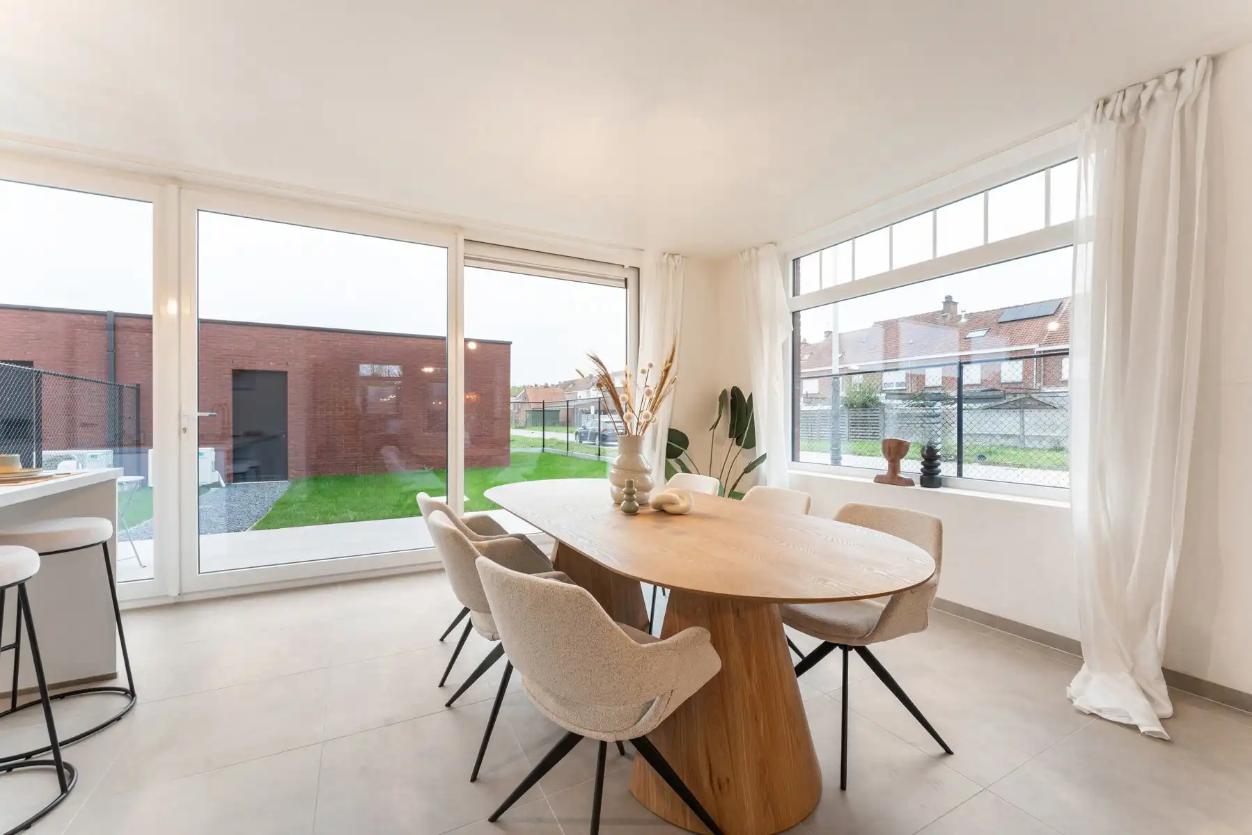 Halfopen nieuwbouwwoning foto 4