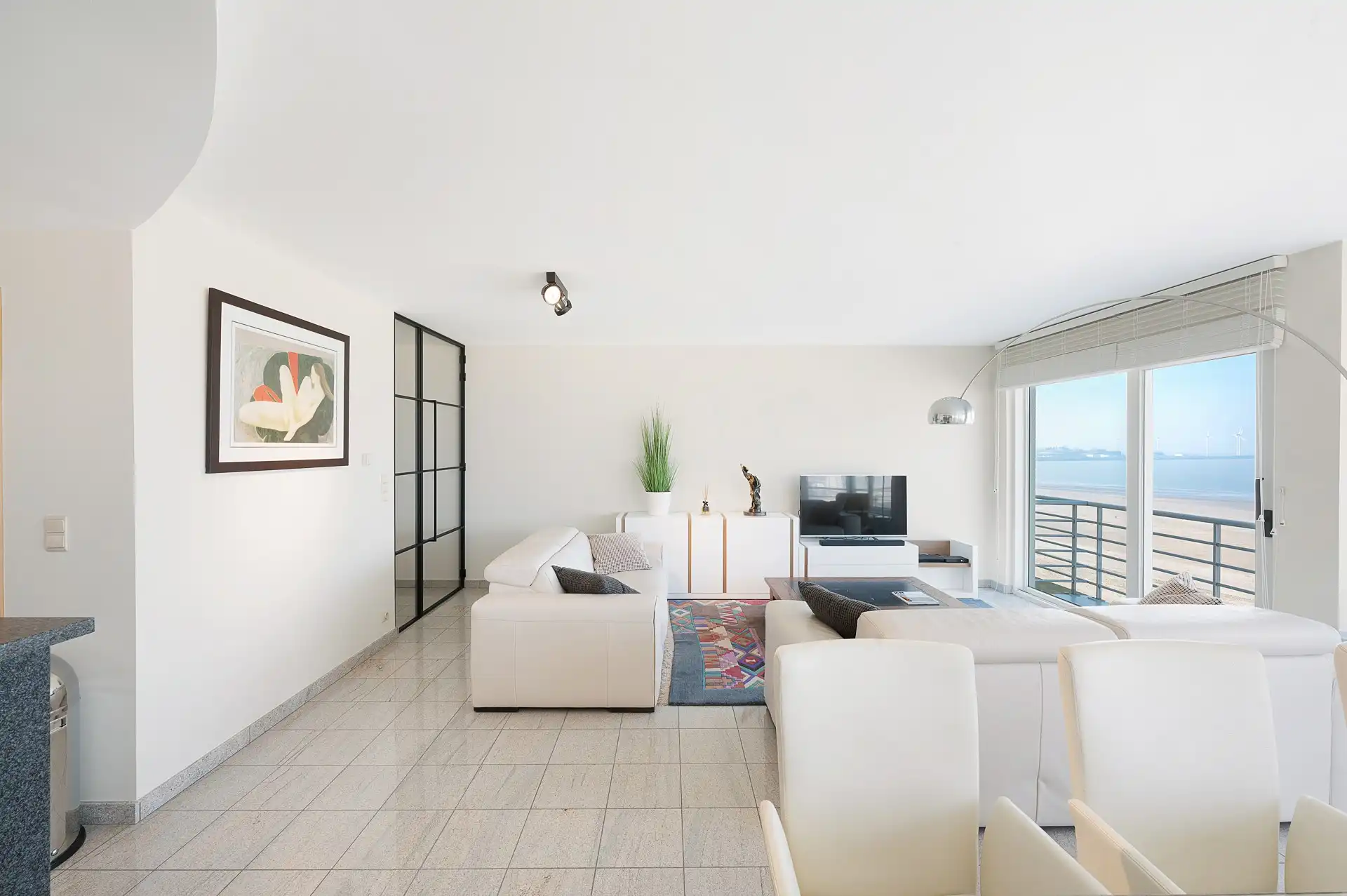 Lichtrijk hoekappartement met groot zuid gericht terras en adembenemend zeezicht foto 10