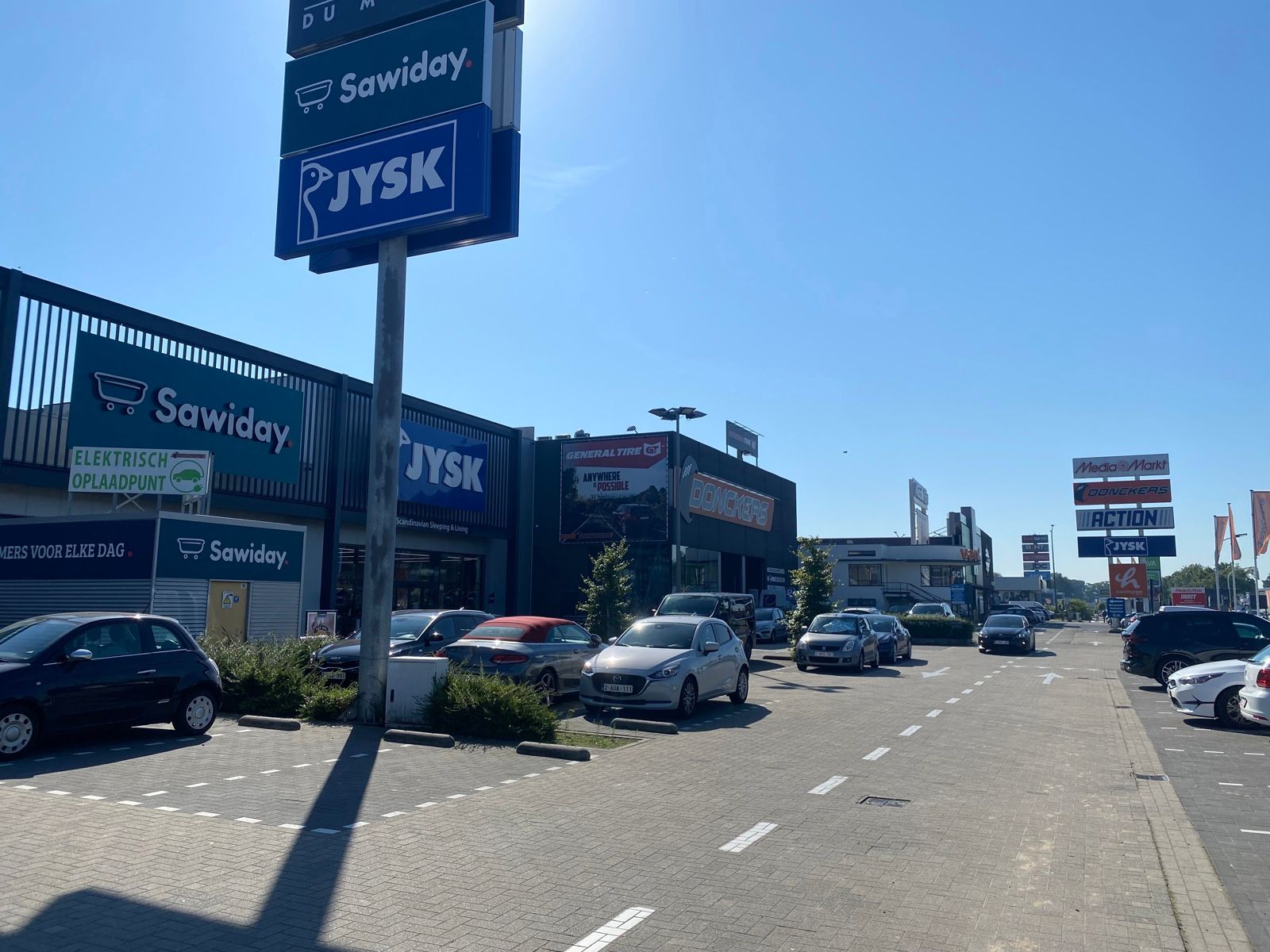 Te huur: baanwinkel van 1.268 m² te Schoten  foto 13