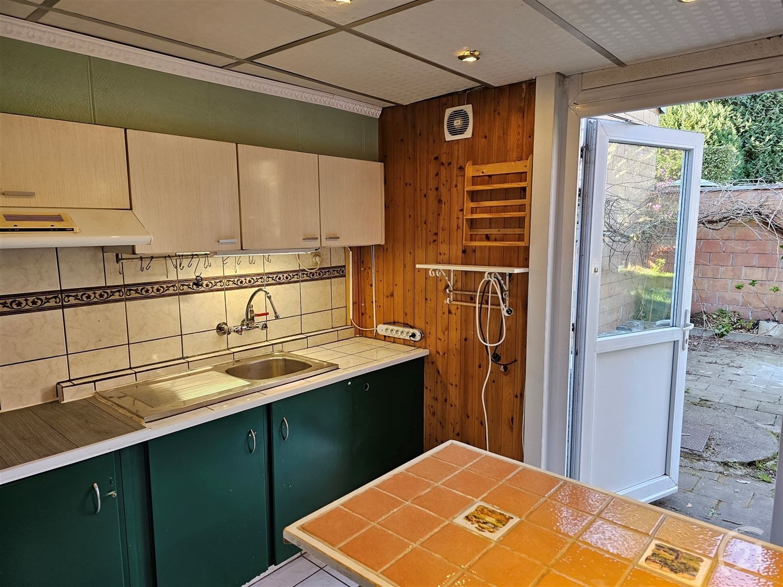 Centraal gelegen woning met 4 slaapkamers en tuin foto 10