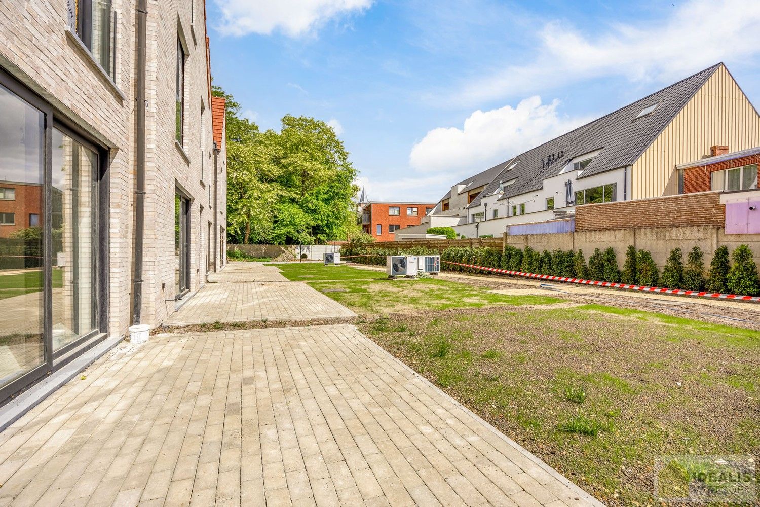 Exclusief wonen in het bruisende centrum van Lommel. Stap binnen in Residentie Het Burgemeesterpark en beleef hoe comfortabel wonen kan zijn foto 10