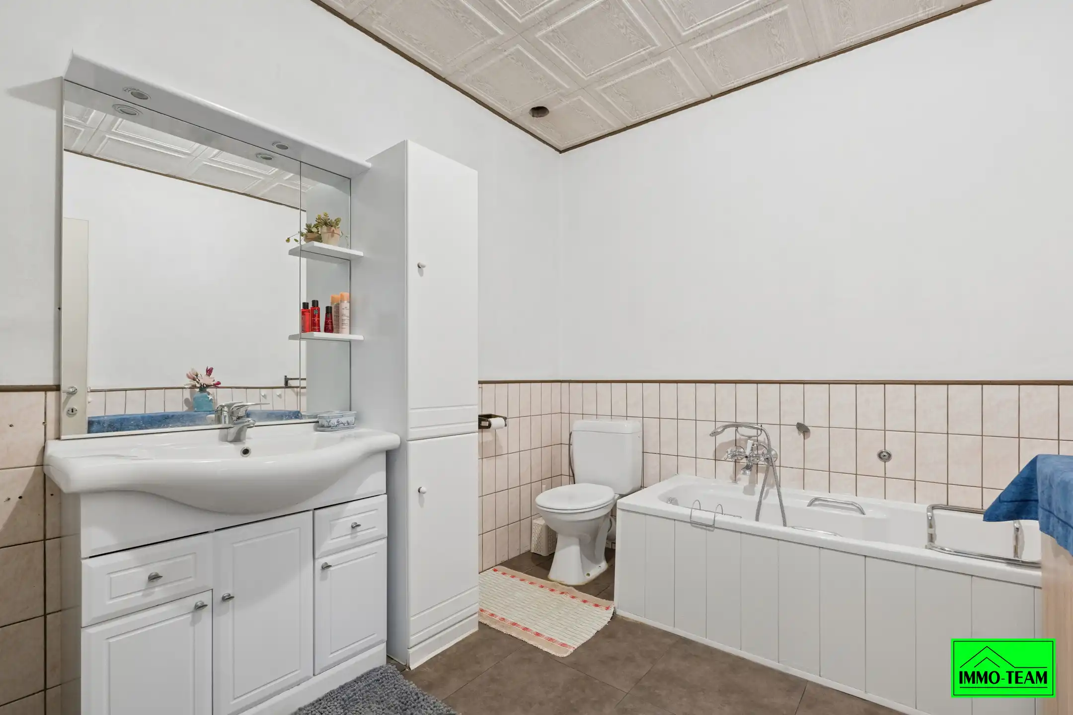 Gezinswoning met 4 slaapkamers in rustige woonwijk foto 19