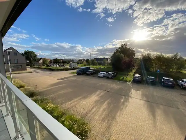 Ruim en instapklaar appartement met 3 slaapkamers, 2 terrassen en garage. foto 31