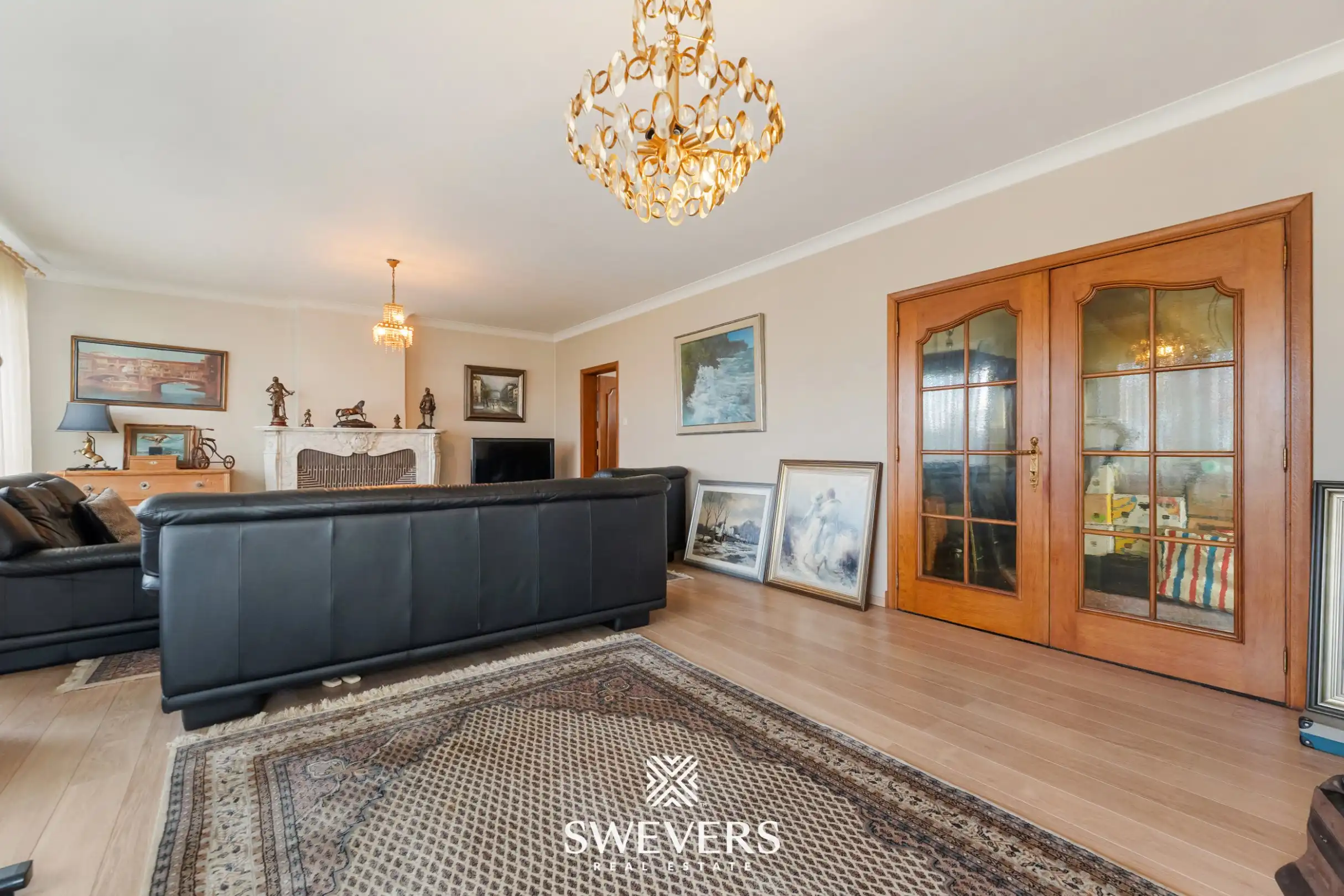 Ruime halfopen bebouwing met 4 slaapkamers en veel renovatiepotentieel op topligging in Hasselt foto 6