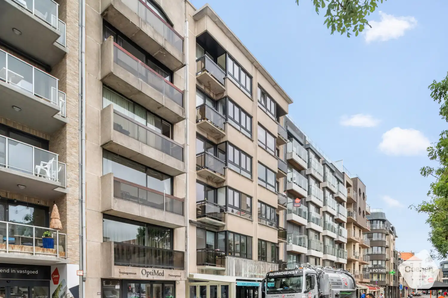 Ruim 2-slaapkamerappartement met 2 terrassen en zicht op de Grote Markt foto 16