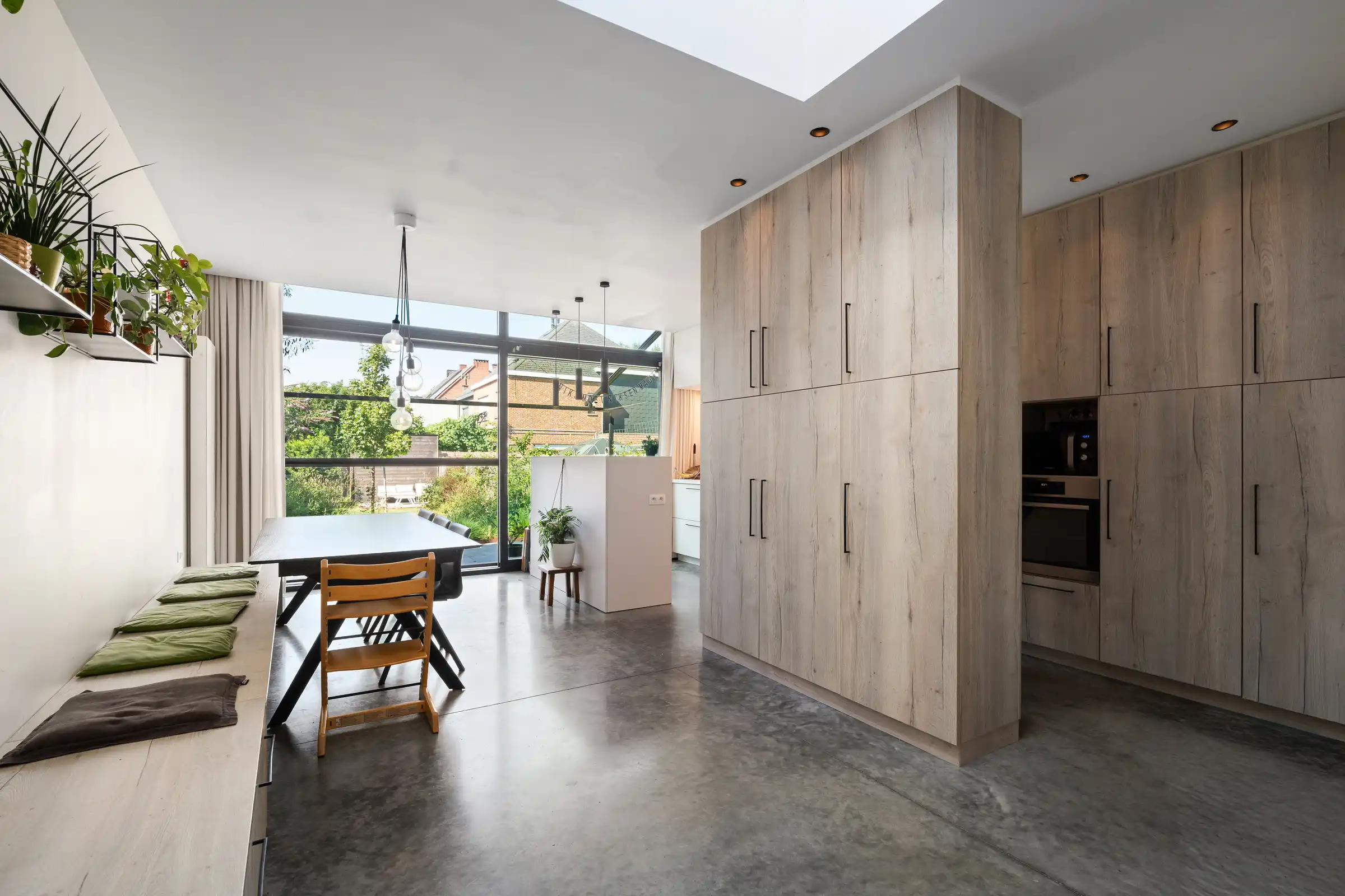 Art-decowoning met 4 slaapkamers, 2 badkmrs en zonnige tuin foto 6