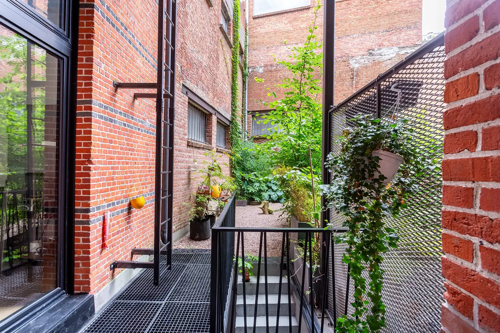 Wonen met geschiedenis, karakter en ruimte in hartje stad foto 6