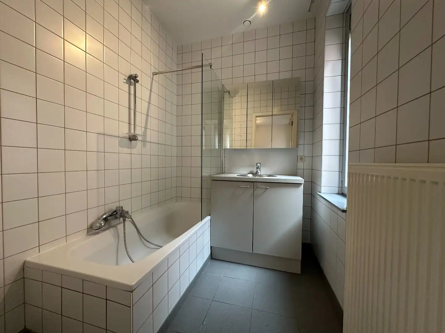 Instapklaar appartement met 1 slpk en ruim en zonnig terras, Torhout foto 13