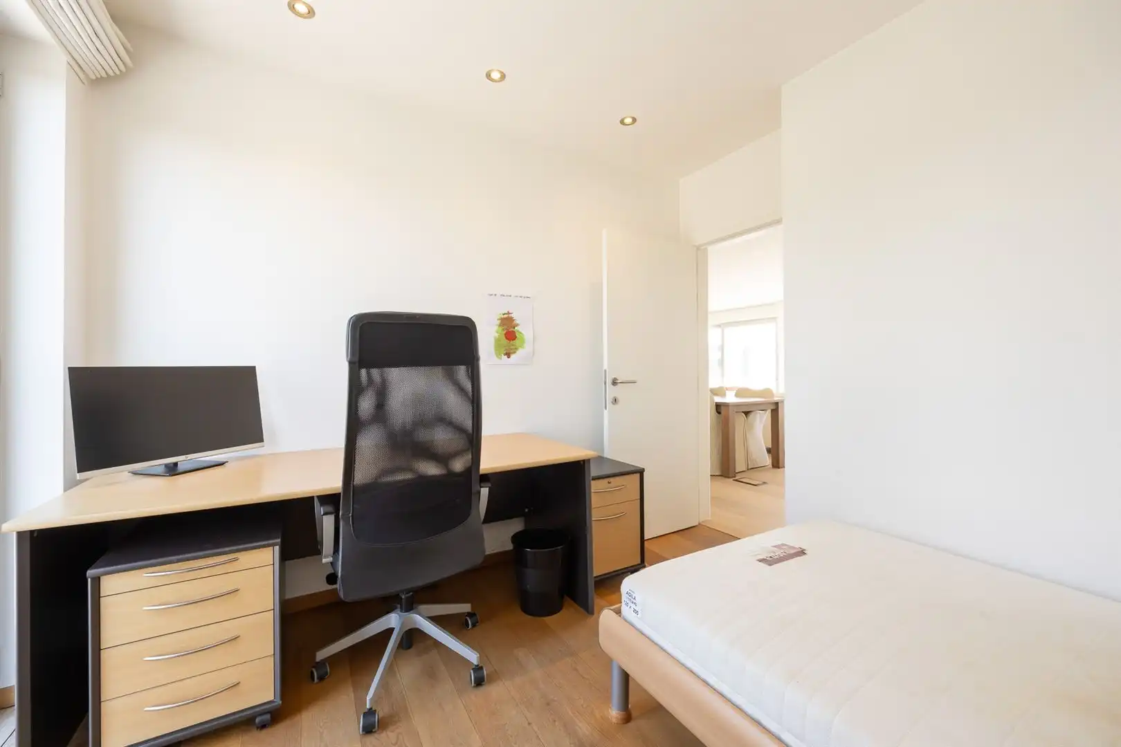 Penthouse met huge terassen in hartje Brasschaat foto 14