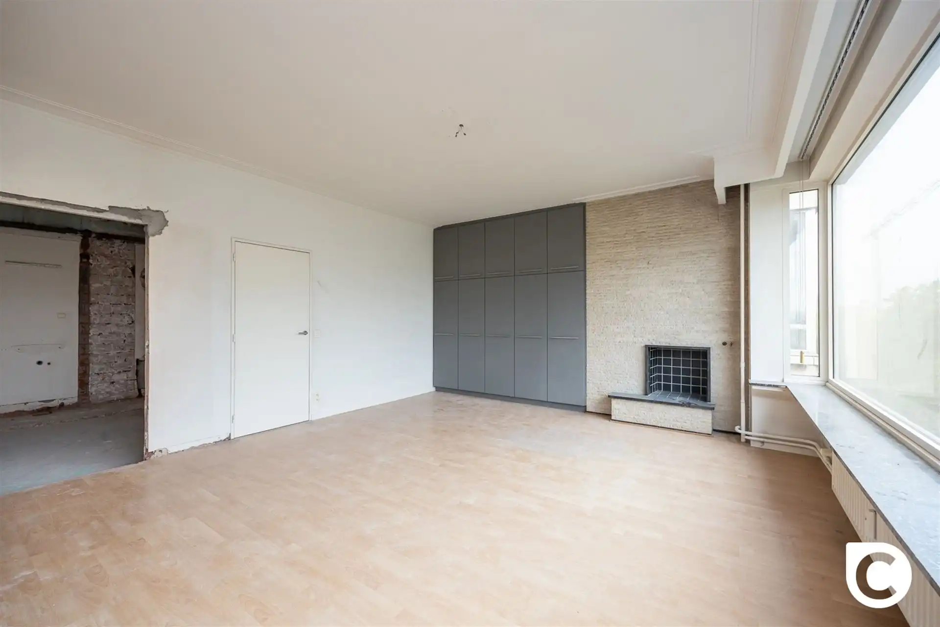 Te renoveren appartement met terras  foto 3