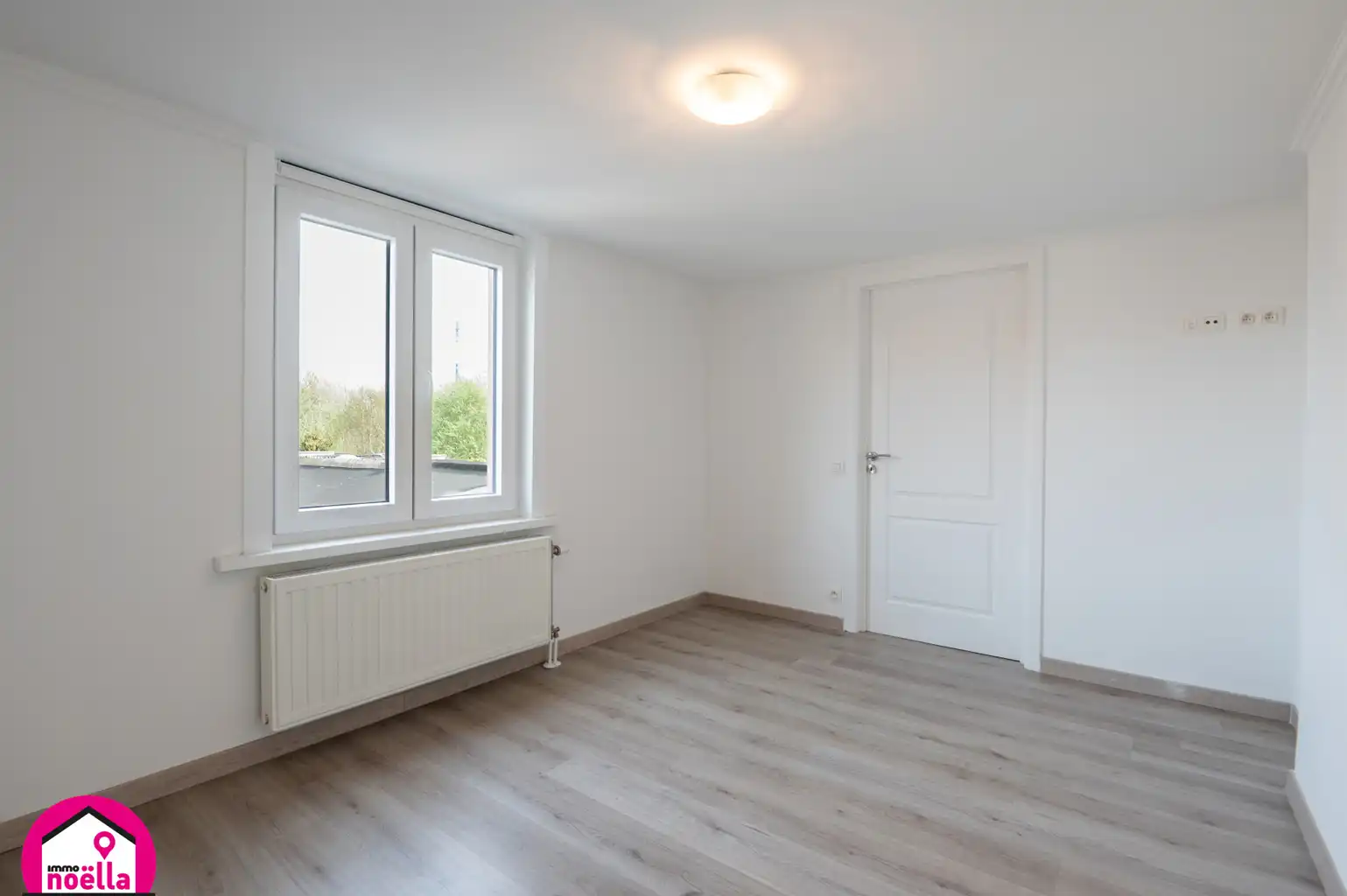 Half open bebouwing met garage en berging foto 30