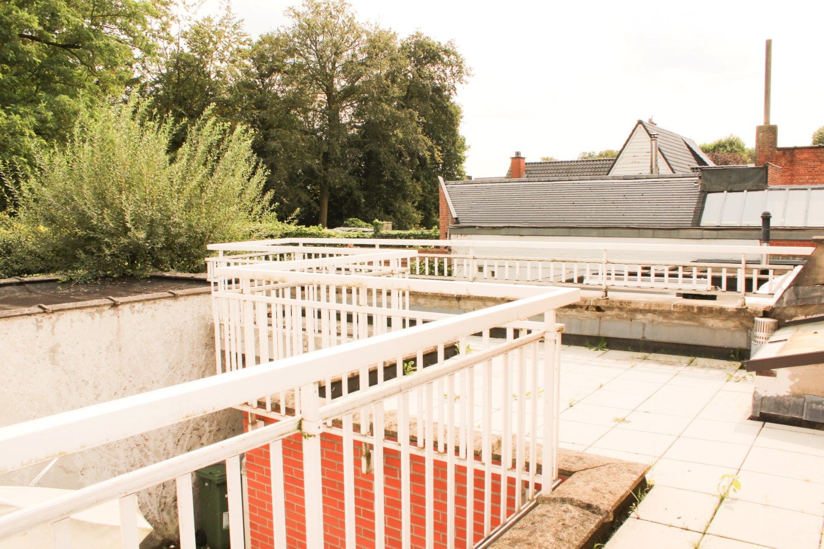 Bijzonder gunstig gelegen ruime gezinswoning met 4 slaapkamers, tuin én dakterras te koop nabij het centrum van Beveren-Waas foto 30