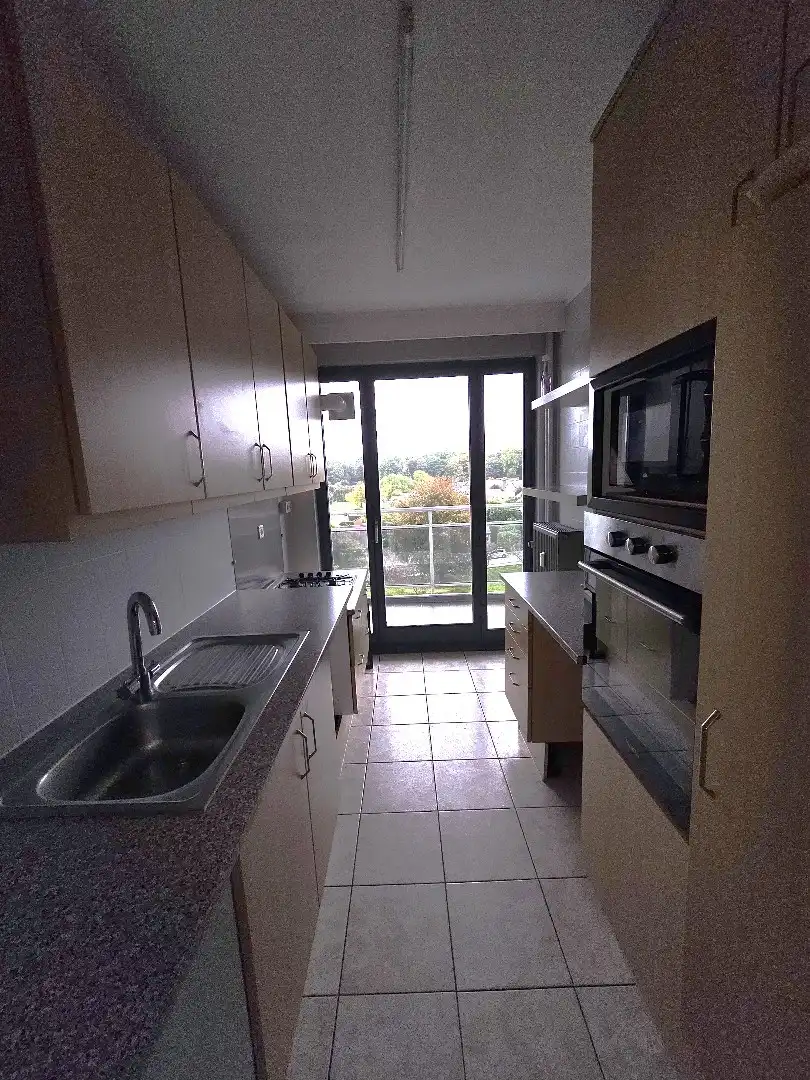 Te koop: Appartement op de 5de verdieping met een uitzicht dat nooit verveelt! foto 6