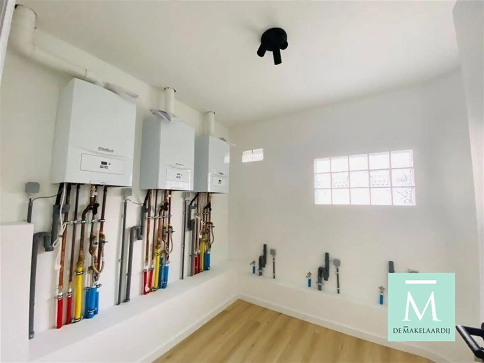 Volledig gerenoveerd appartement met 1 slaapkamer foto 8