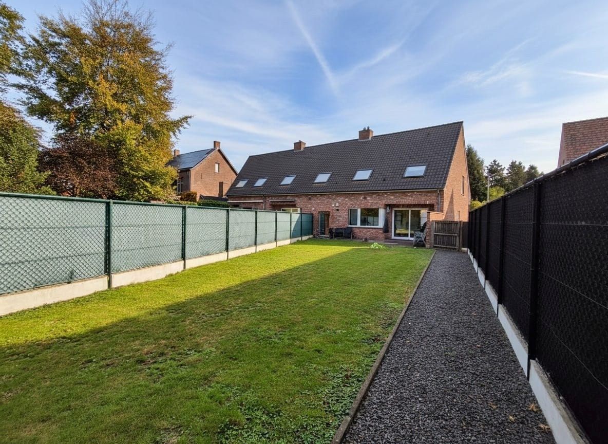 GEZELLIGE GEZINSWONING MET 3 SLPKS | GARAGE EN TUIN IN HARTJE DENTERGEM foto 10