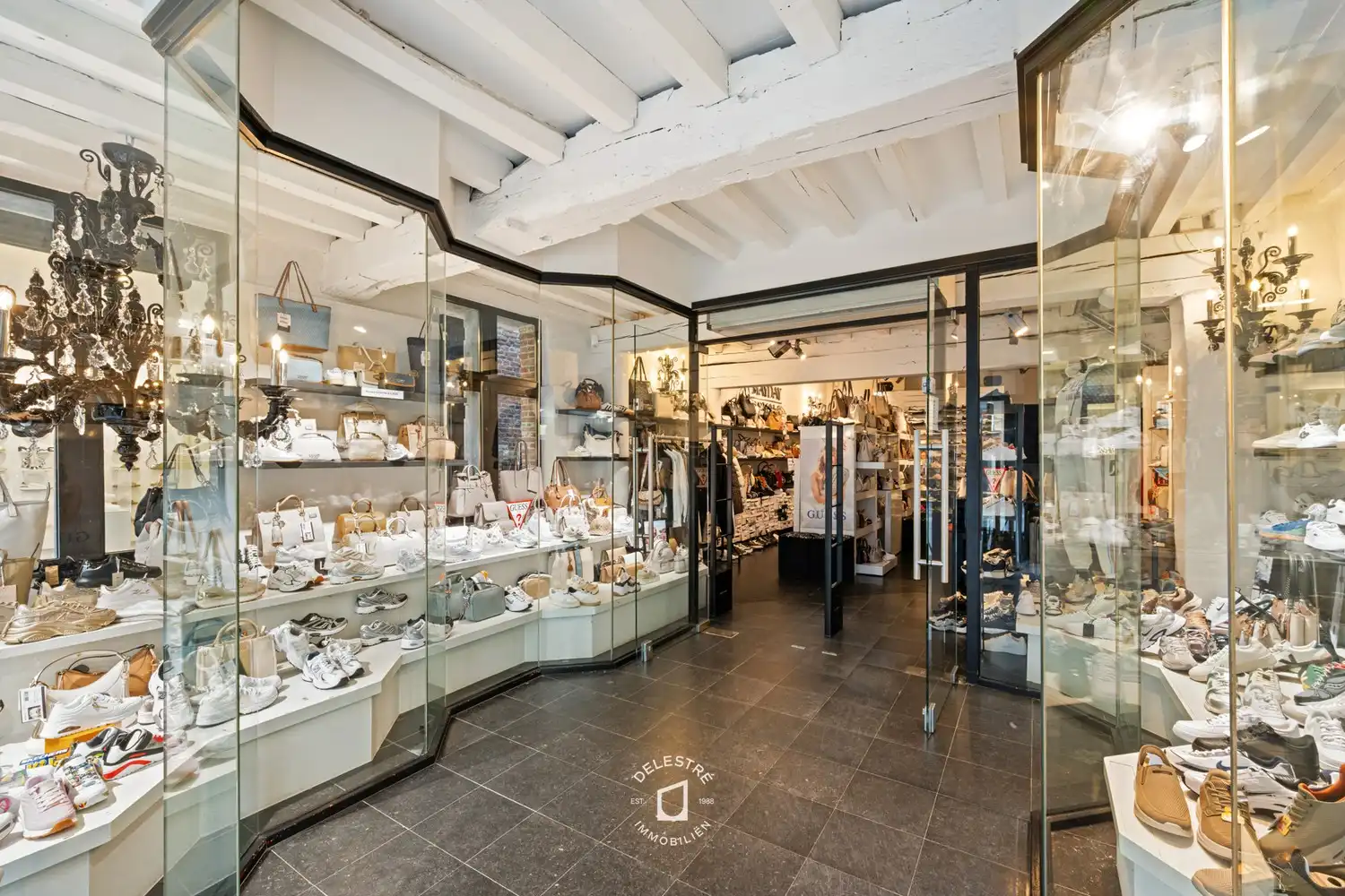 Unieke historische handelswoning in hartje Aalst – Beschermd monument met karakter foto 13