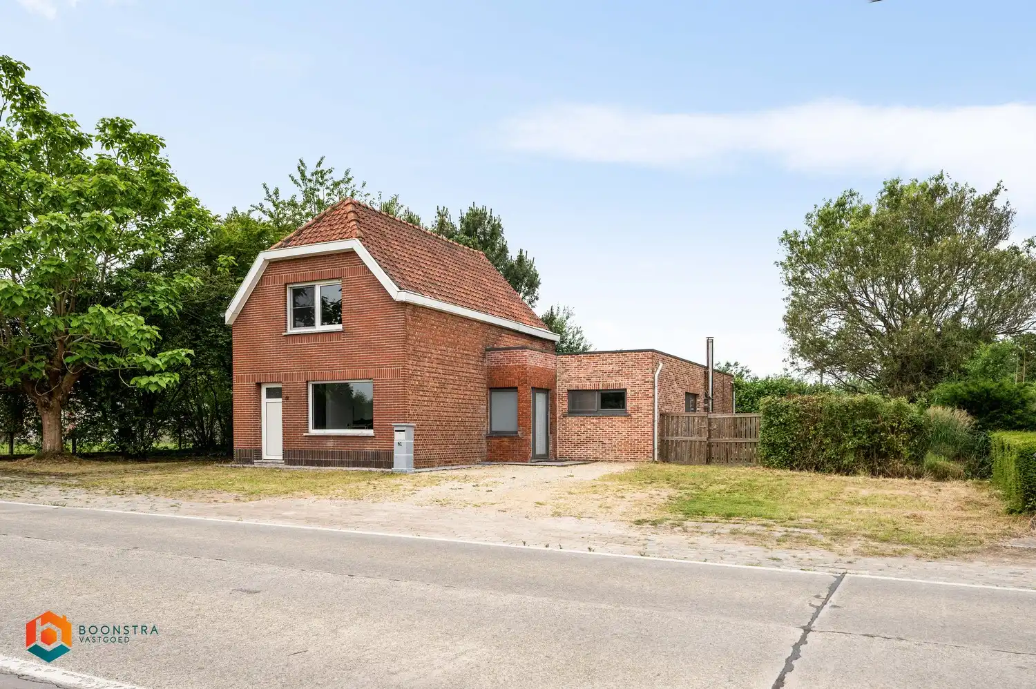 Hoofdfoto van de publicatie: Instapklare woning met 3 slpkrs op een perceel van 2529m² te Putte