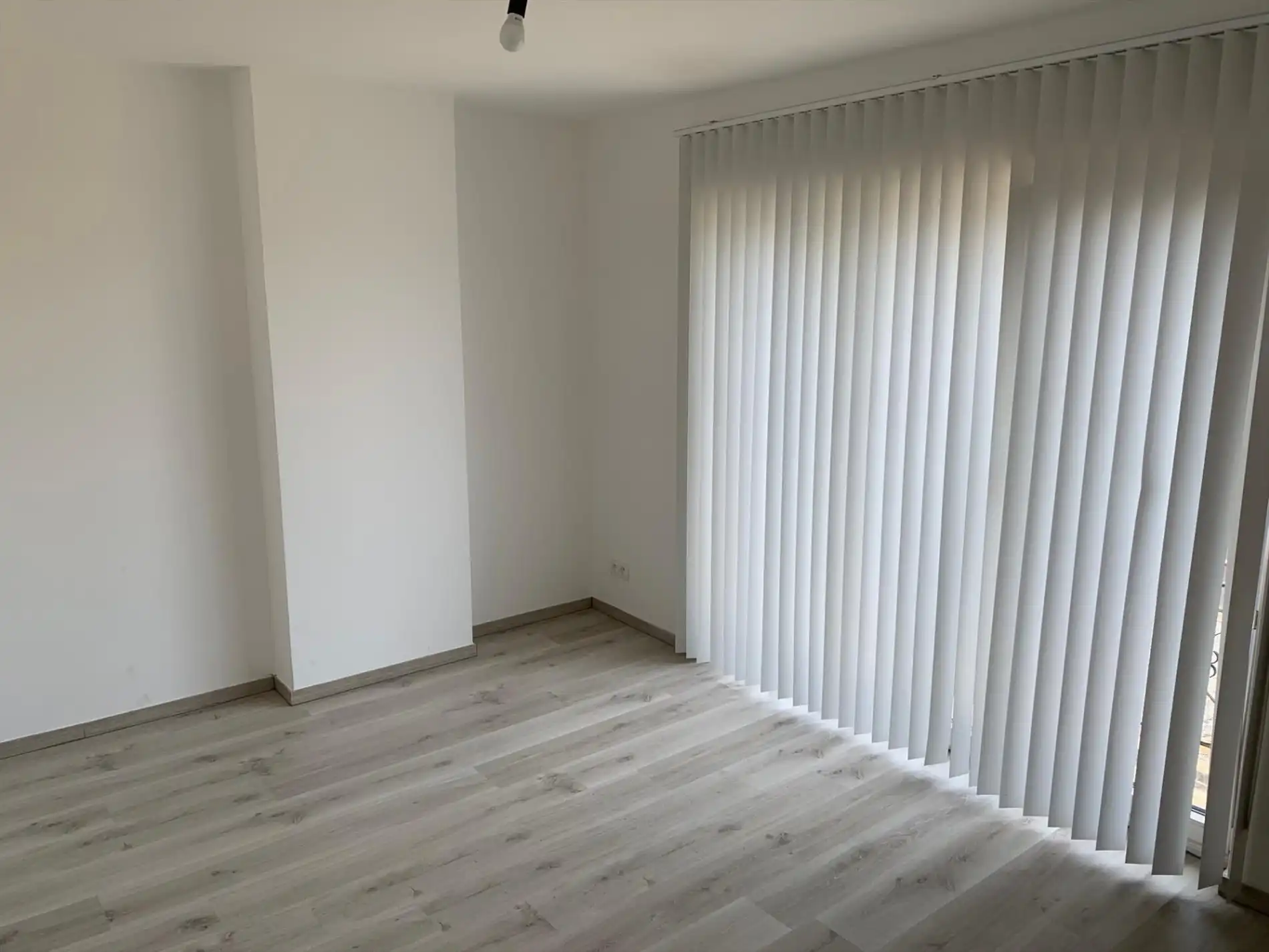 GEZINSWONING met 3 slaapkamers, garage en tuin te huur in LANAKEN !  foto 8
