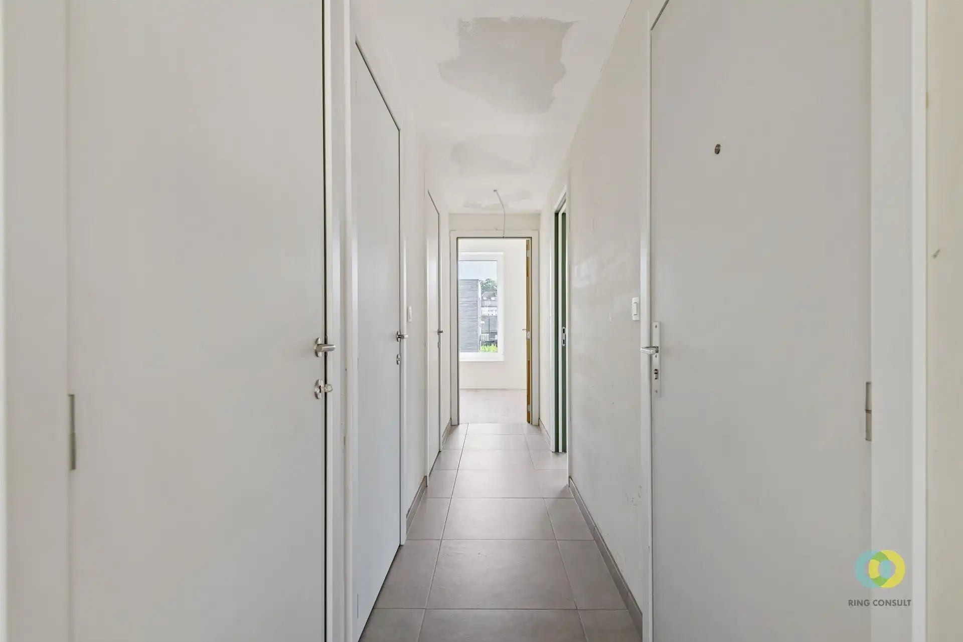 Ruim appartement met 2 terrassen en garage foto 8