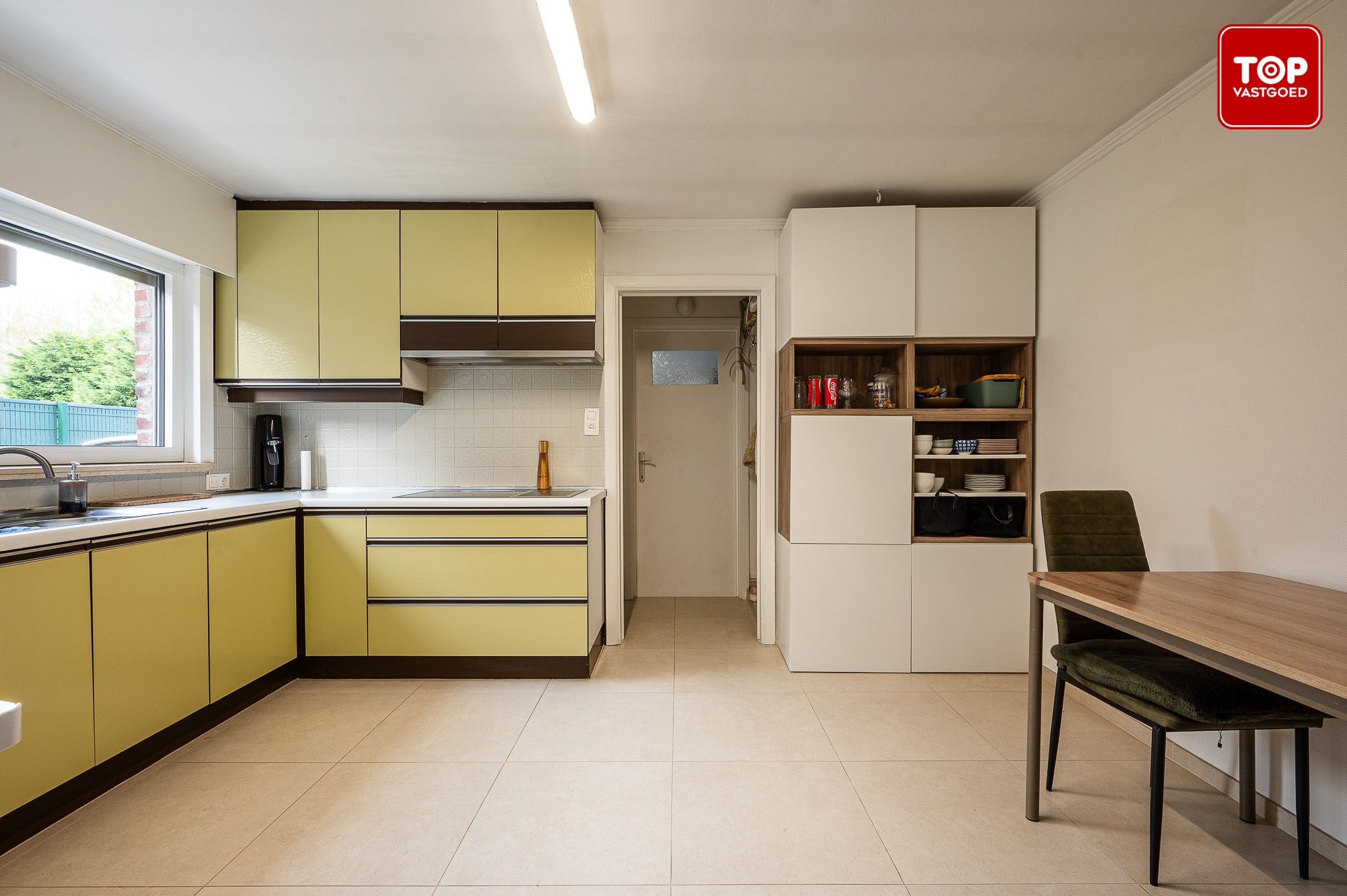 Halfopen woning met leuke tuin in centrum eeklo foto 8